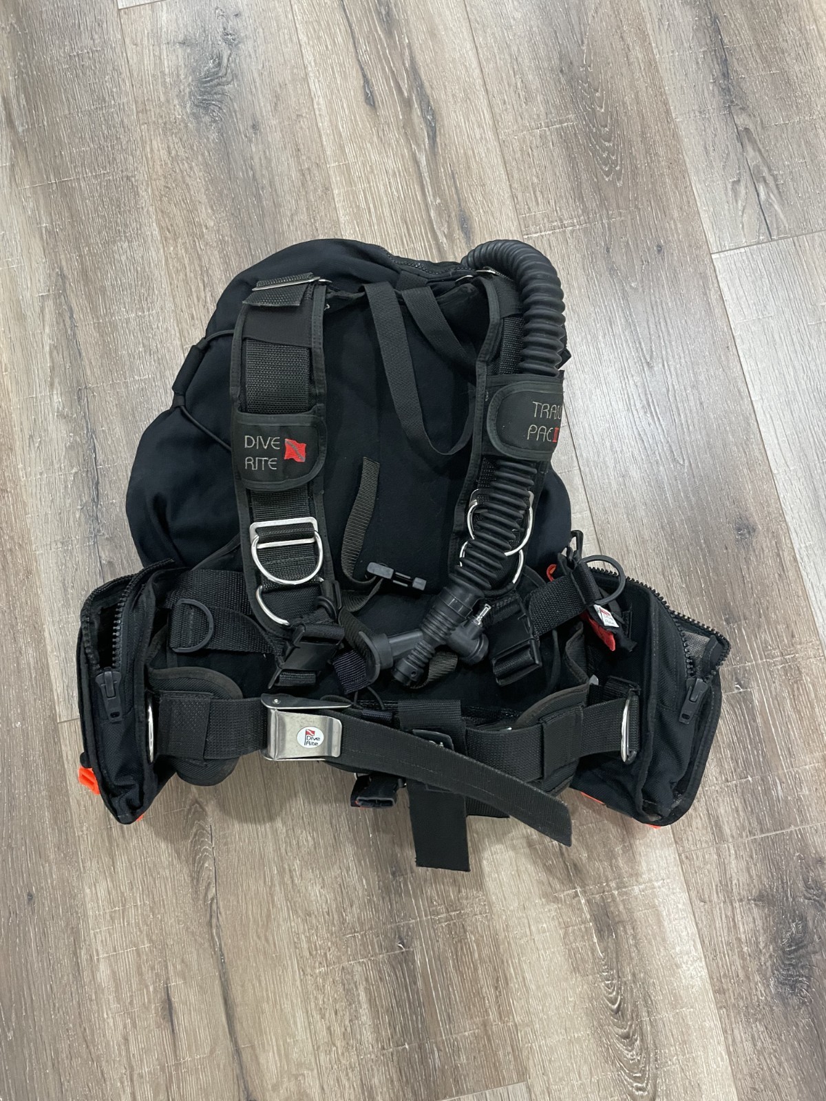 Dive Rite Transpac II with TrekWing M/L