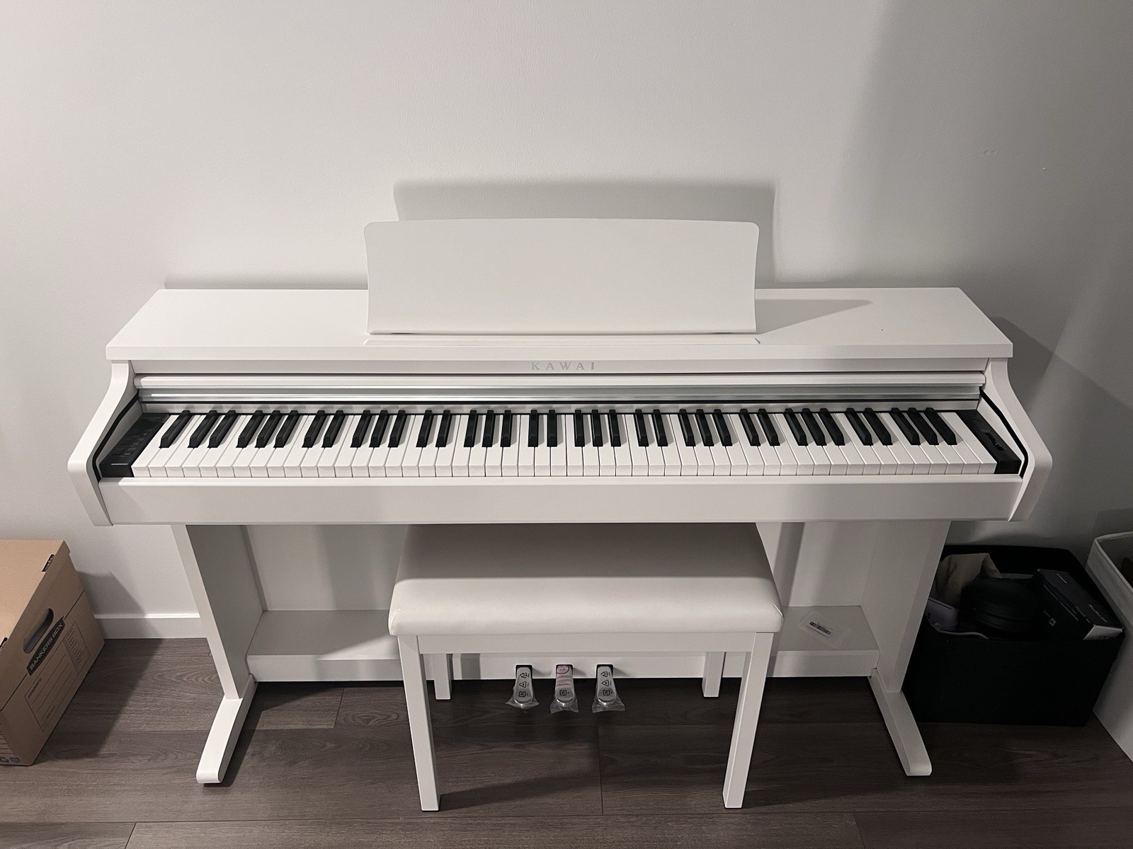 Kawai KDP75 Digital Piano White 88-Key Weighted w/ Stand, Bench, 3 Pedals