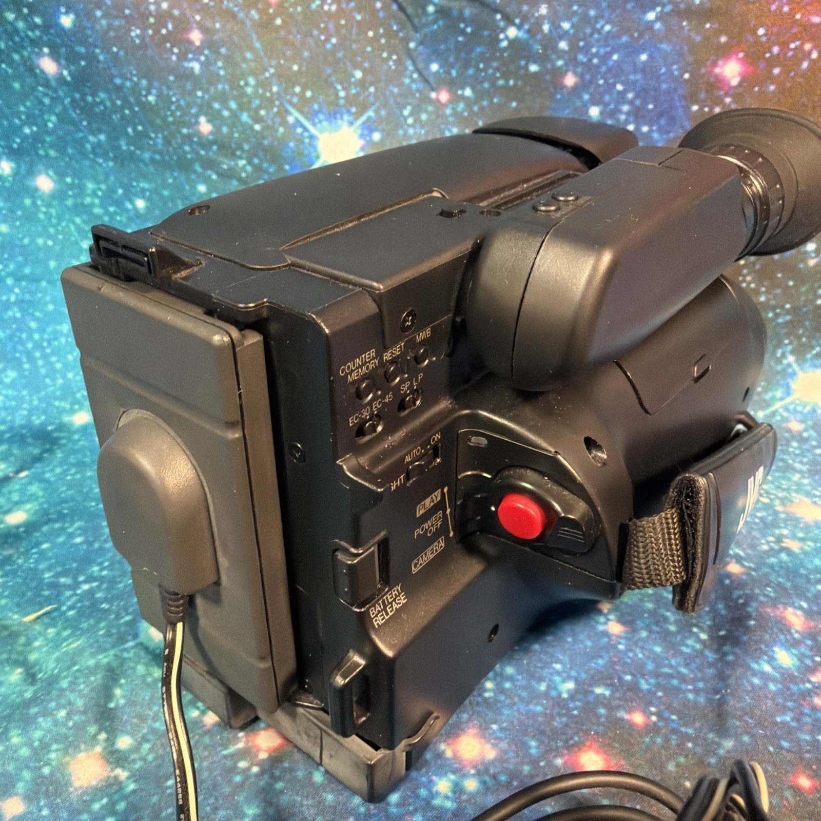 JVC Compact VHS GR-AX35 Videomovie Camera Untested Spares Or Repair