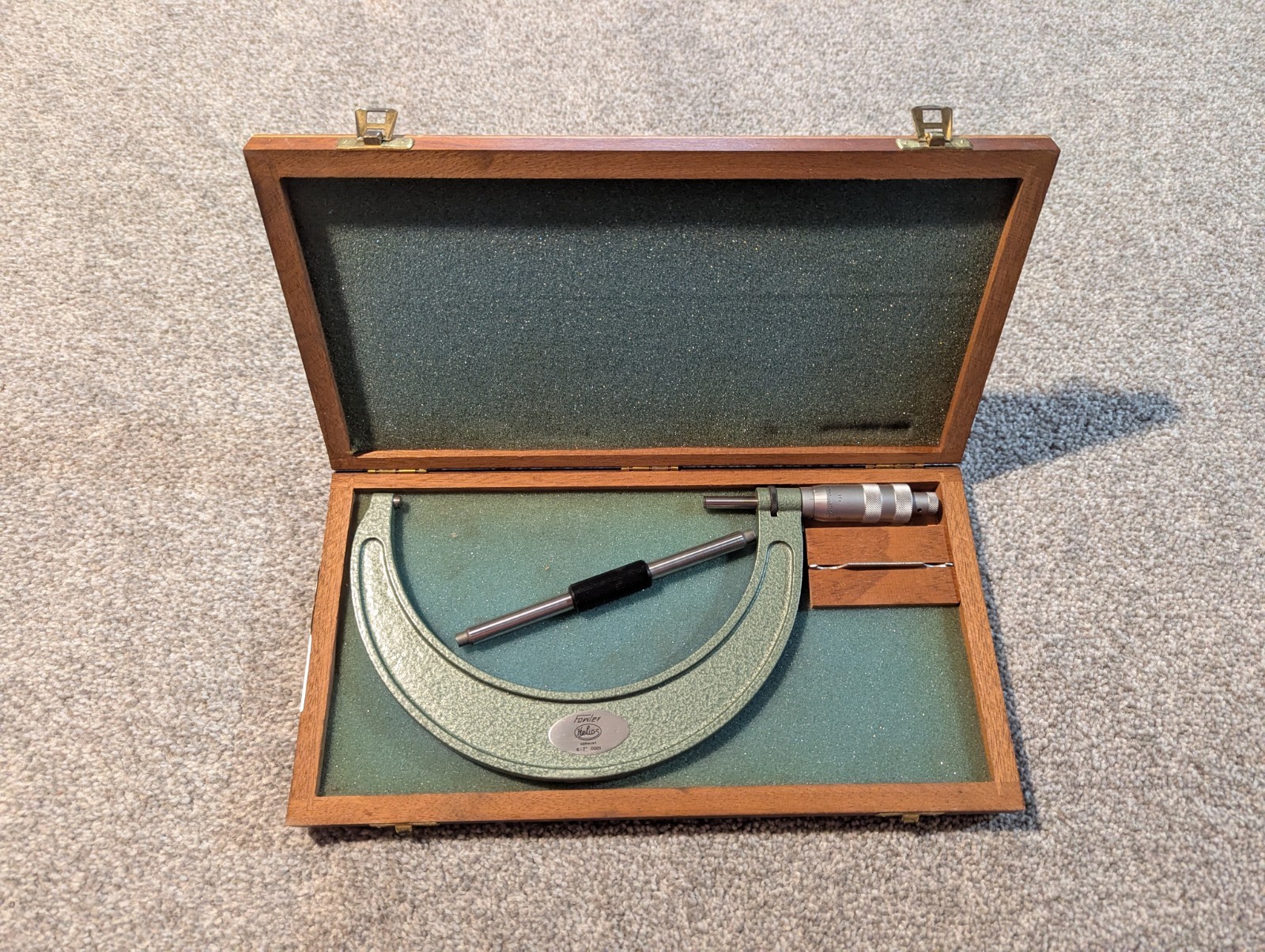 Fowler Helios Micrometer 6-7" .0001 With Setting Standard + Wood Box