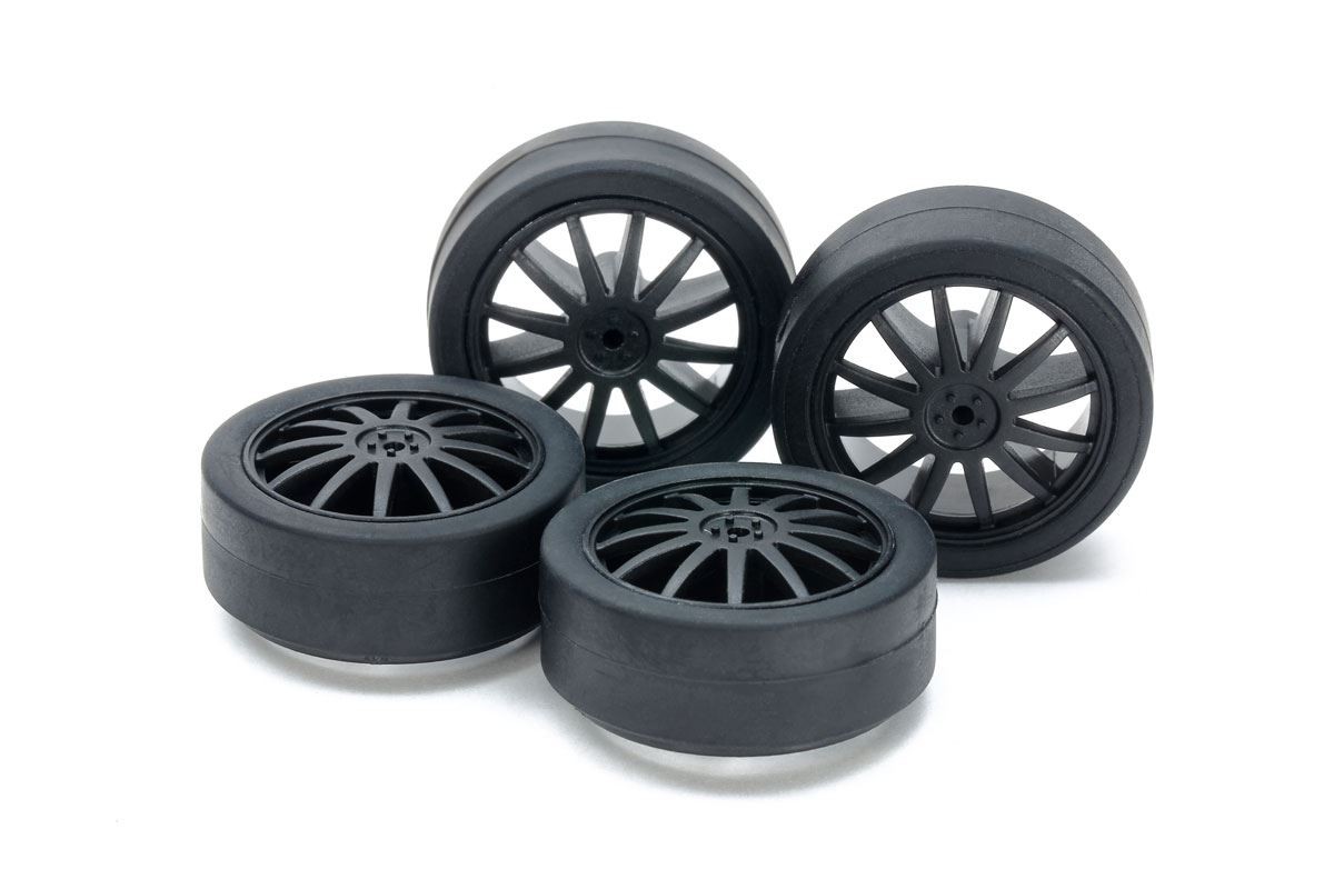 Tamiya - JR Mini 4WD Low-Profile 26mm Tires on Carbon Wheels
