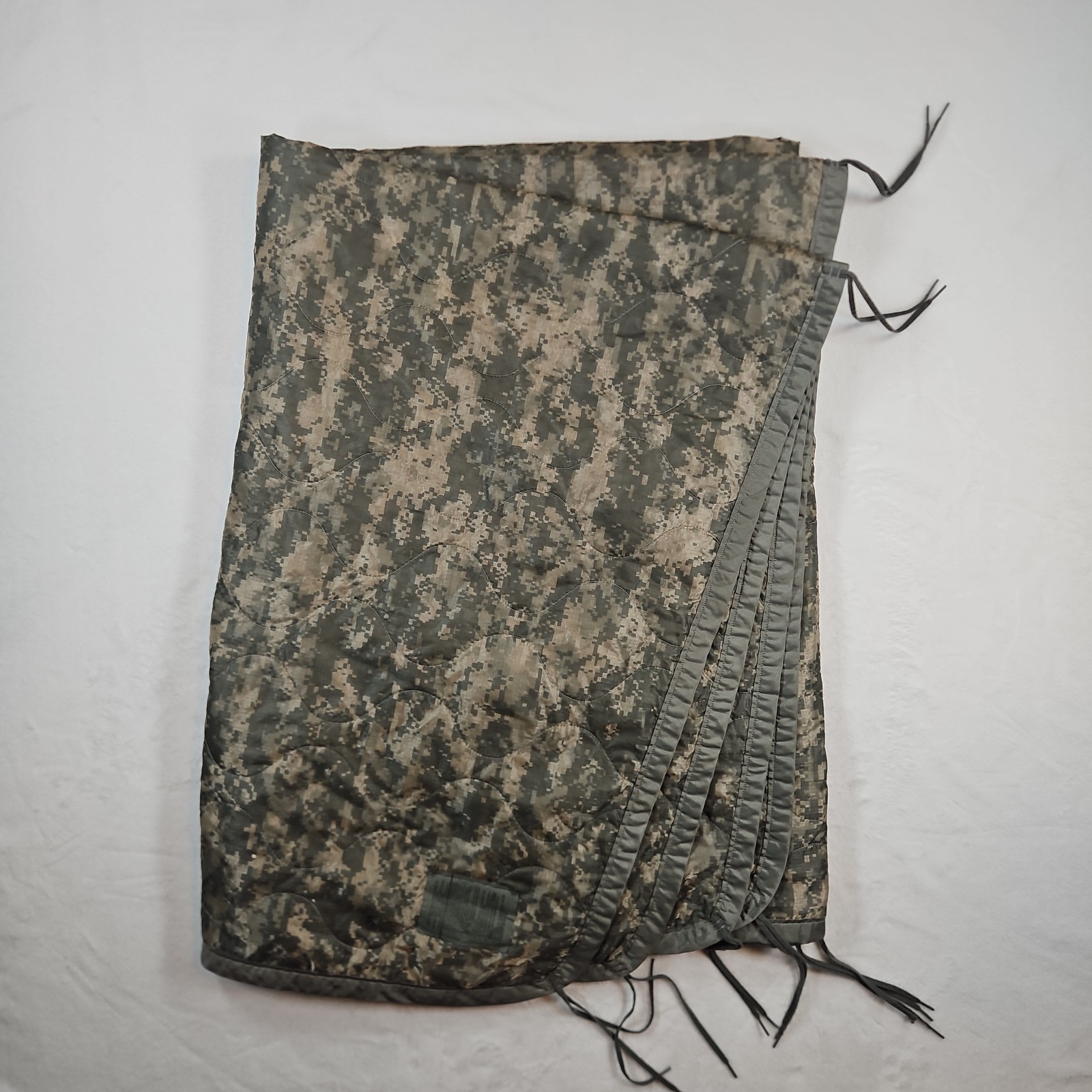 USGI Wet Weather Poncho Liner (ACU/UCP) (Very Good)