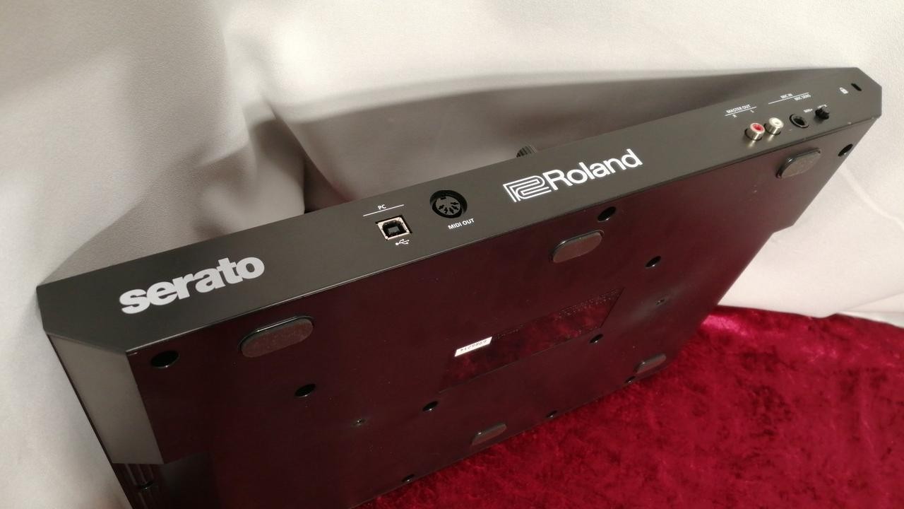 Roland DJ/202 DJ Controller Timecode Ready to Use Pro Edition Used Fully