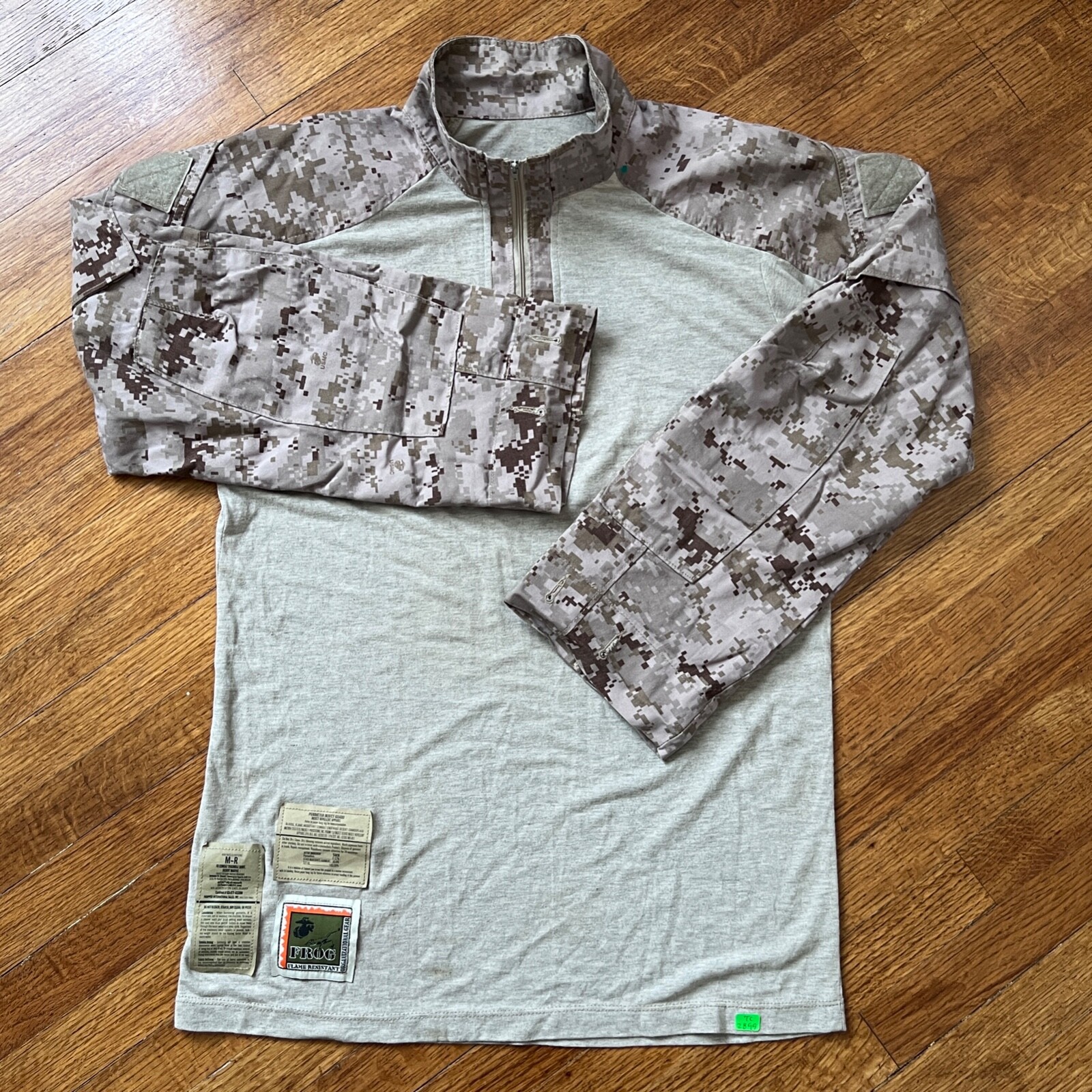 VTG US Marine FROG FR Fire Resist Combat Shirt Men Medium Desert MarPat Camo