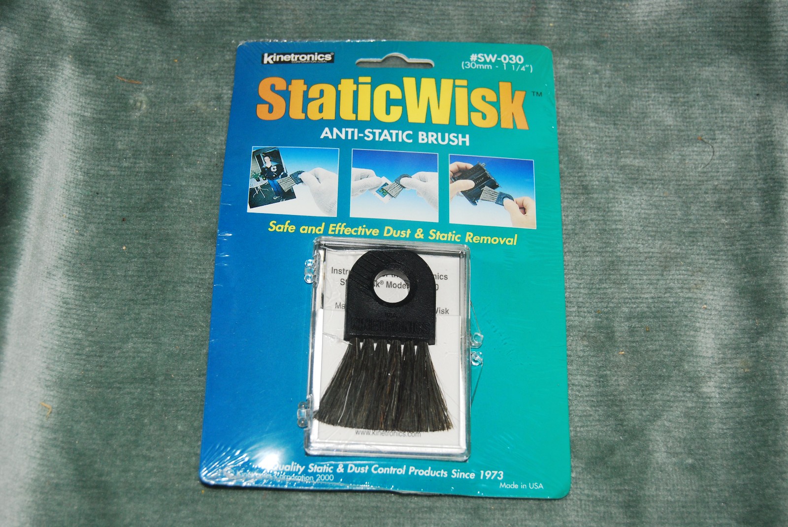 Kinetronics SW-030 StaticWisk Anti-Static Brush for Lenses Film & Vinyl Records