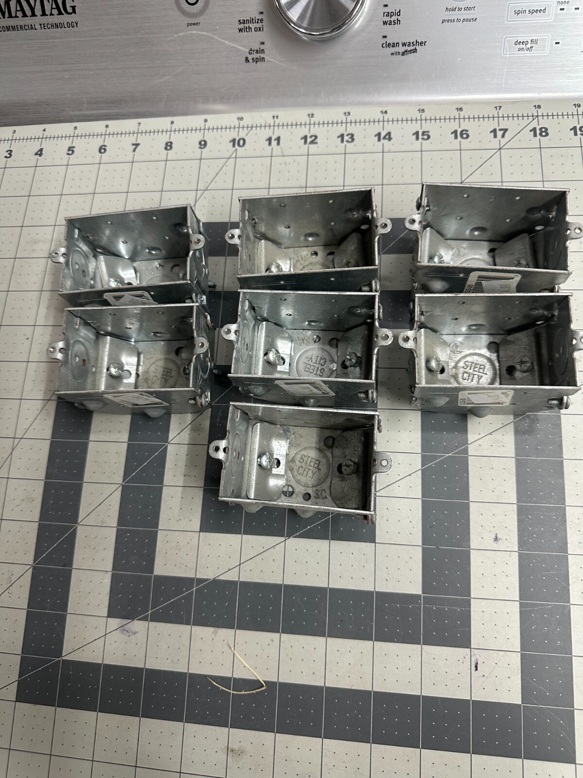 New 7-pack lot Steel City LCLE-25 Gangable Welded Electrical Switch Box Steel