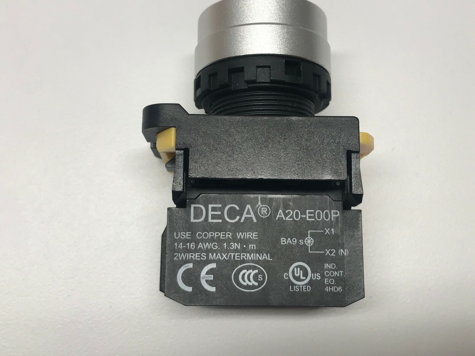 DECA A204L 22mm LED CNC MACHINE FEED HOLD MOMENTARY PUSH BUTTON