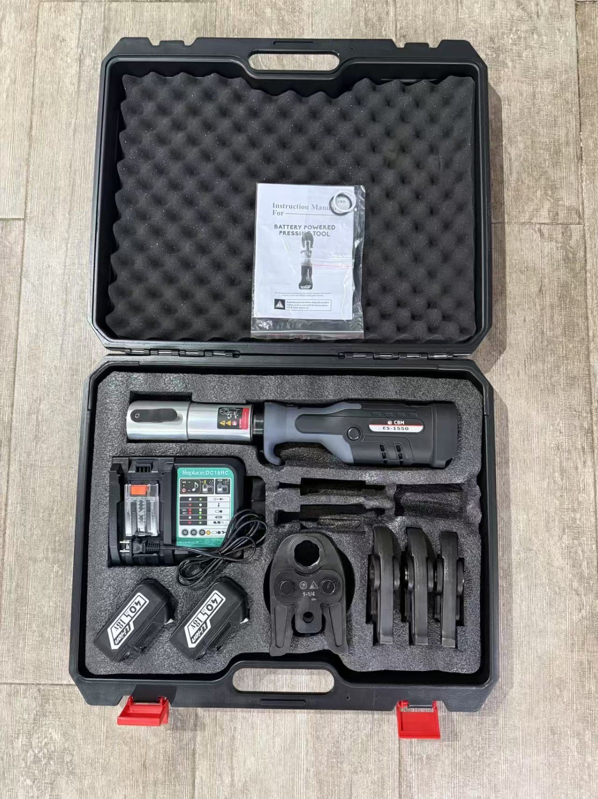 ES-1550 Cordless Hydraulic Pipe Crimping Tool 18V Rechargeable Electric Press