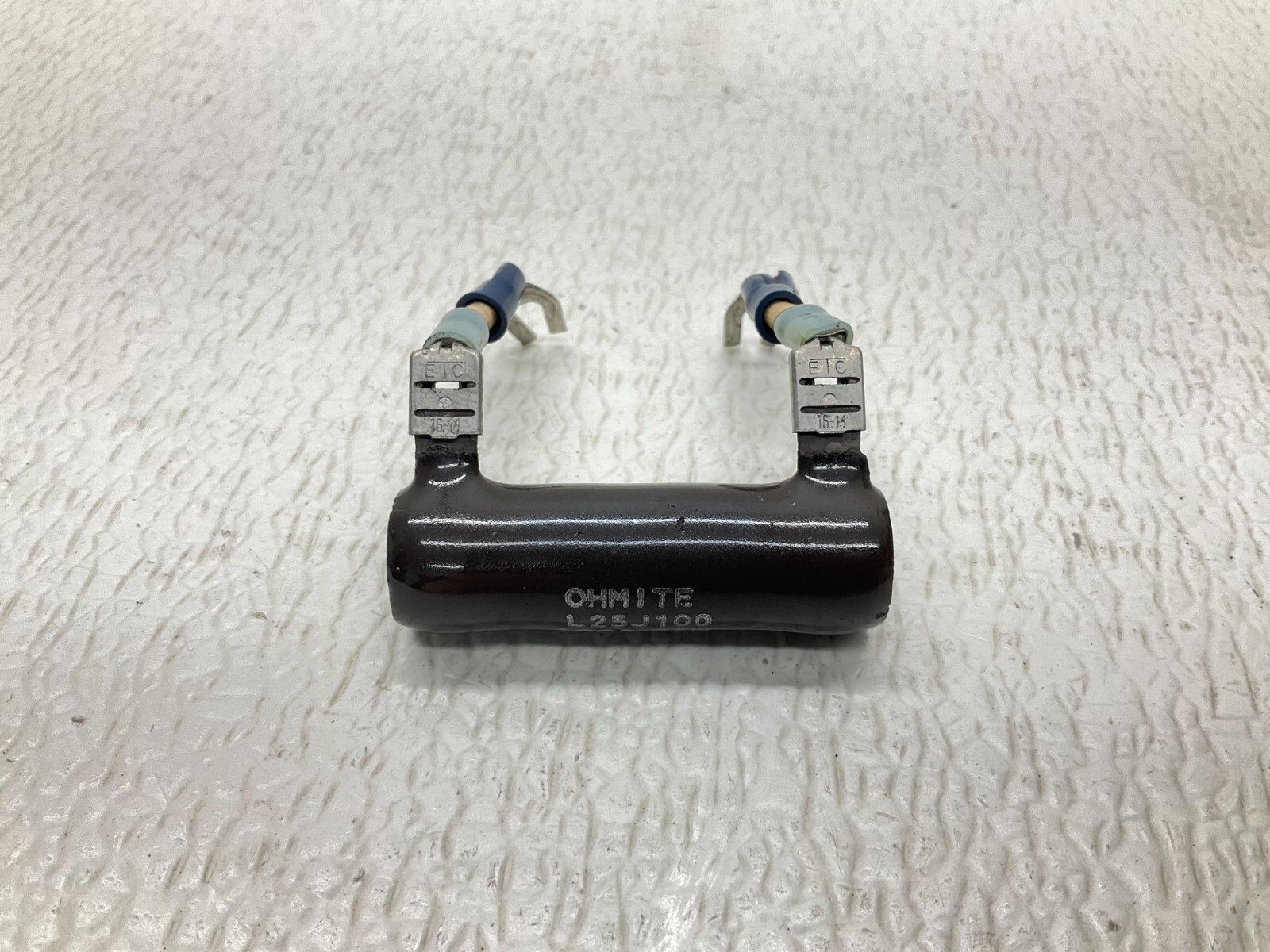 Ohmite L25J100 Resistor 100 Ohm 25 W (TSC)