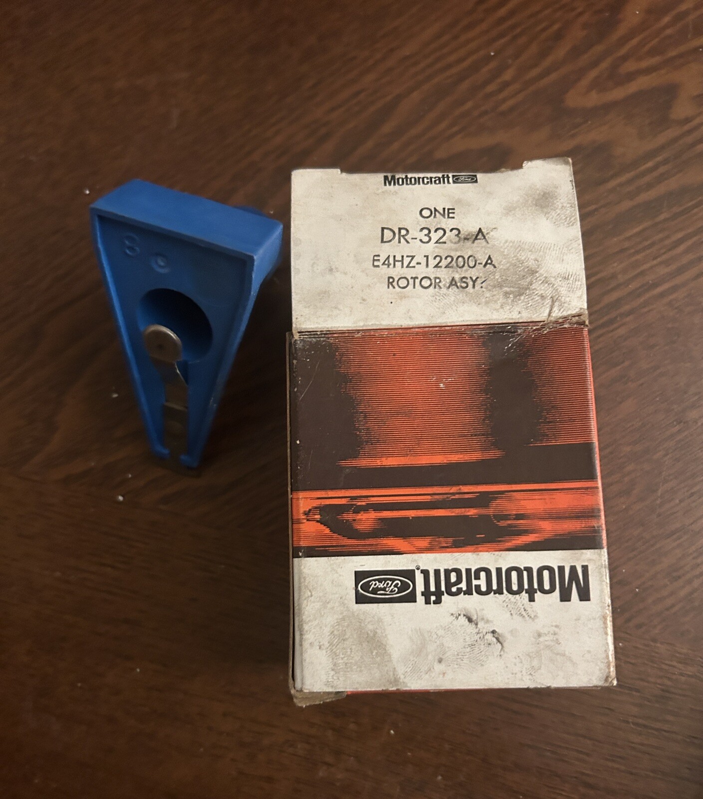 Ford V8 1987-1991 NOS Motorcraft RotorDR-323 A Made in USA