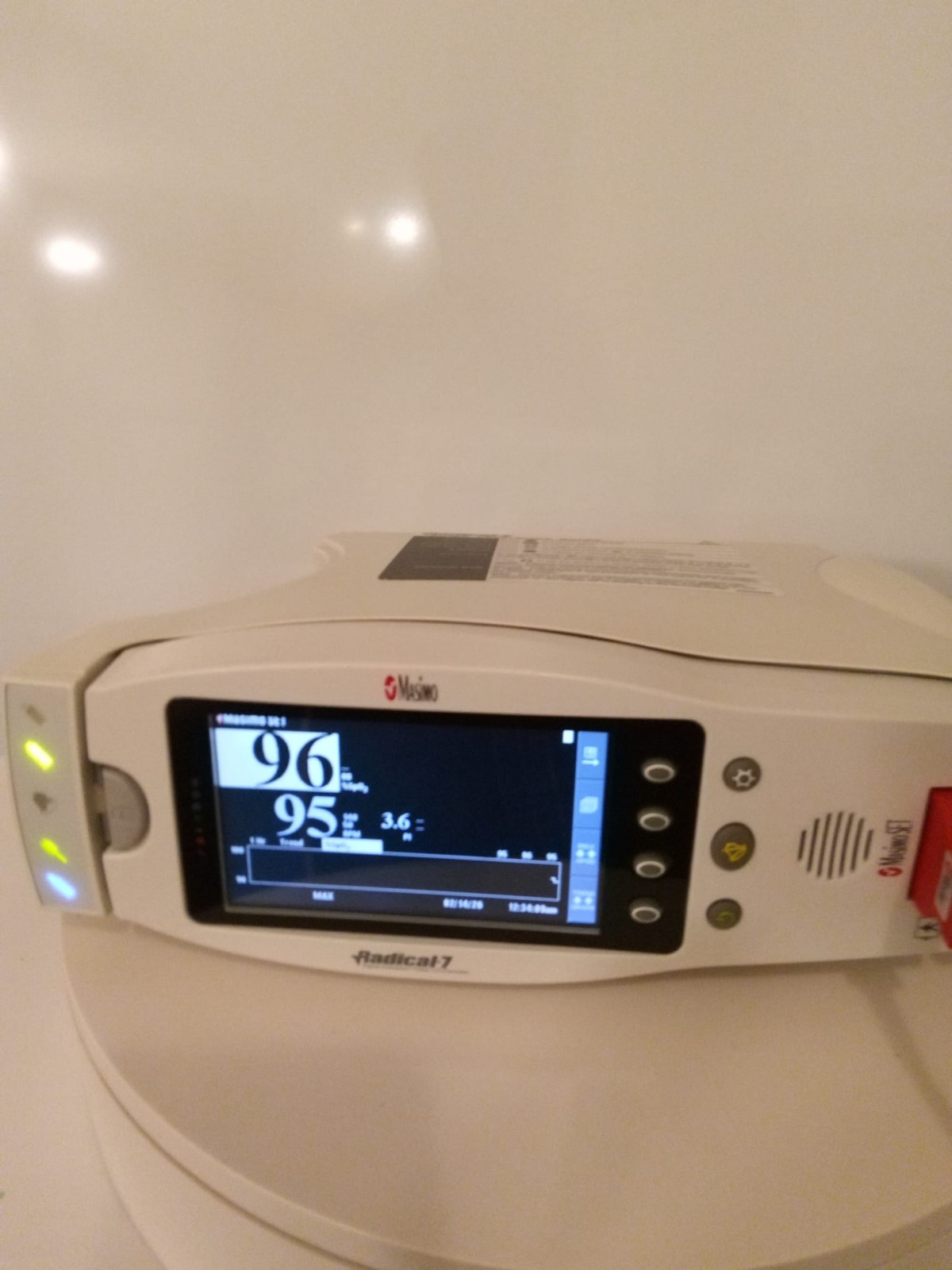 MASIMO RADICAL-7 PULSE OXIMETER