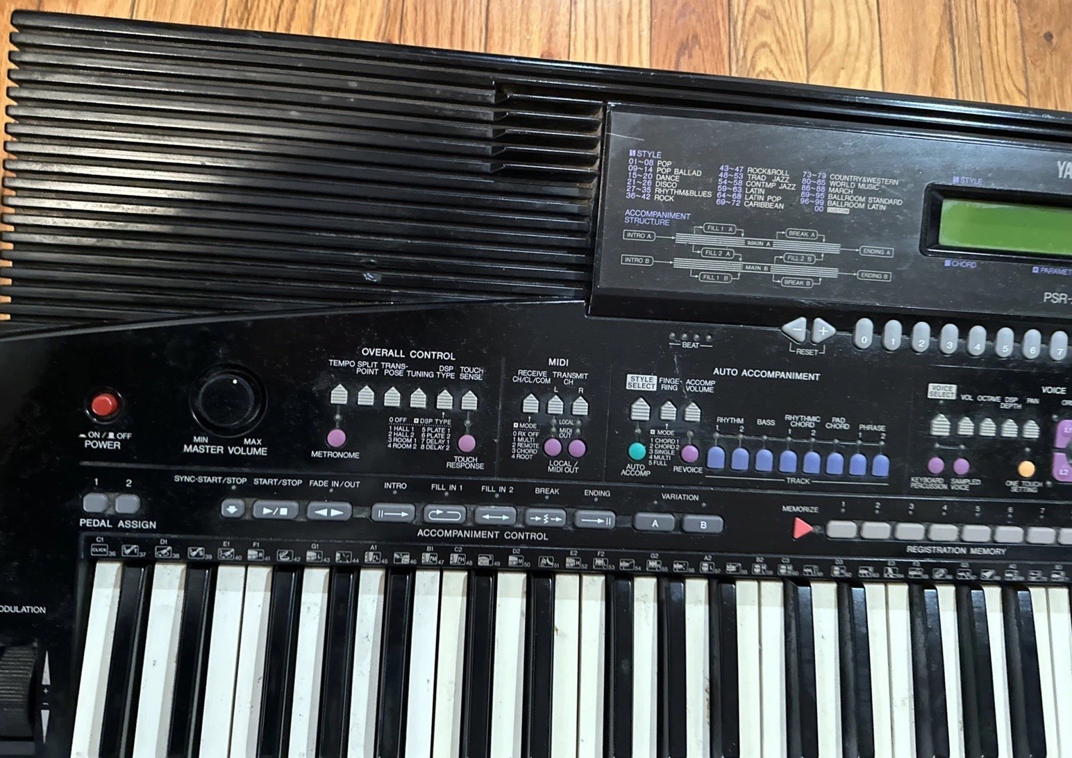 KEYBOARD YAMAHA PSR 2700