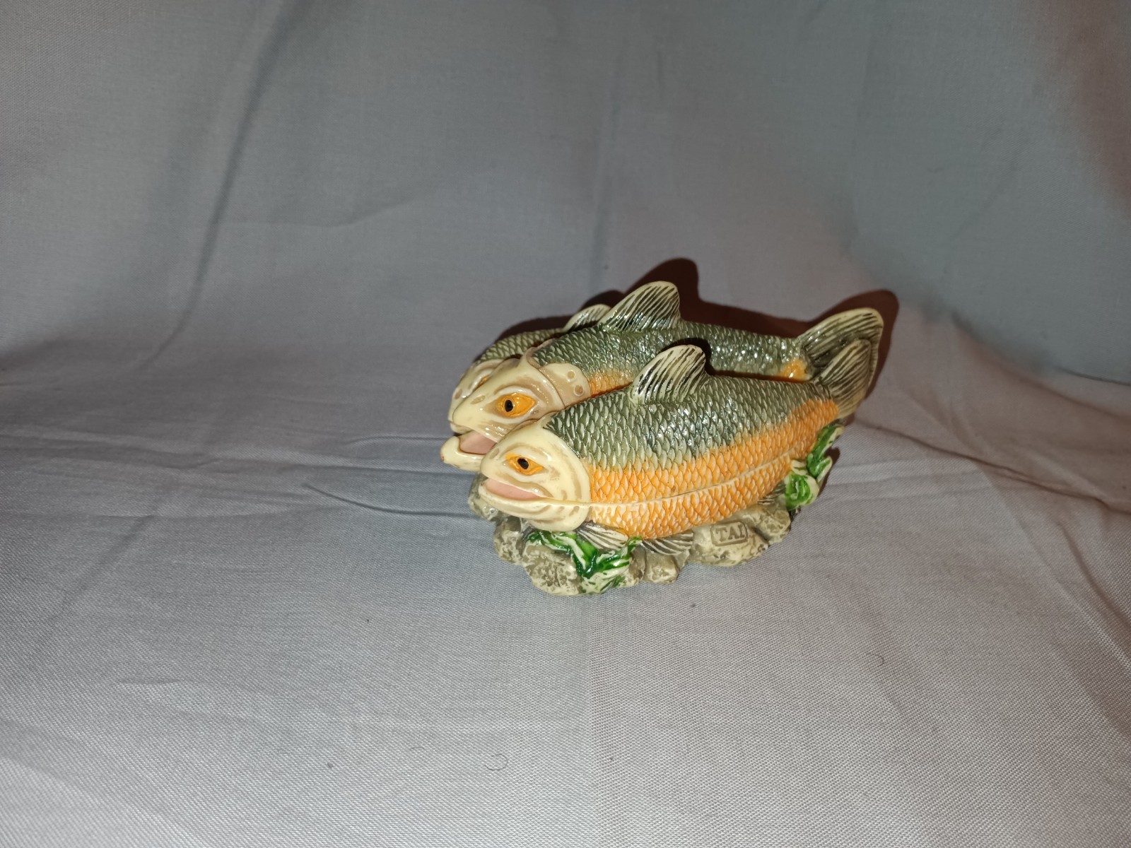 Kai / Coy Fish Trinket Container