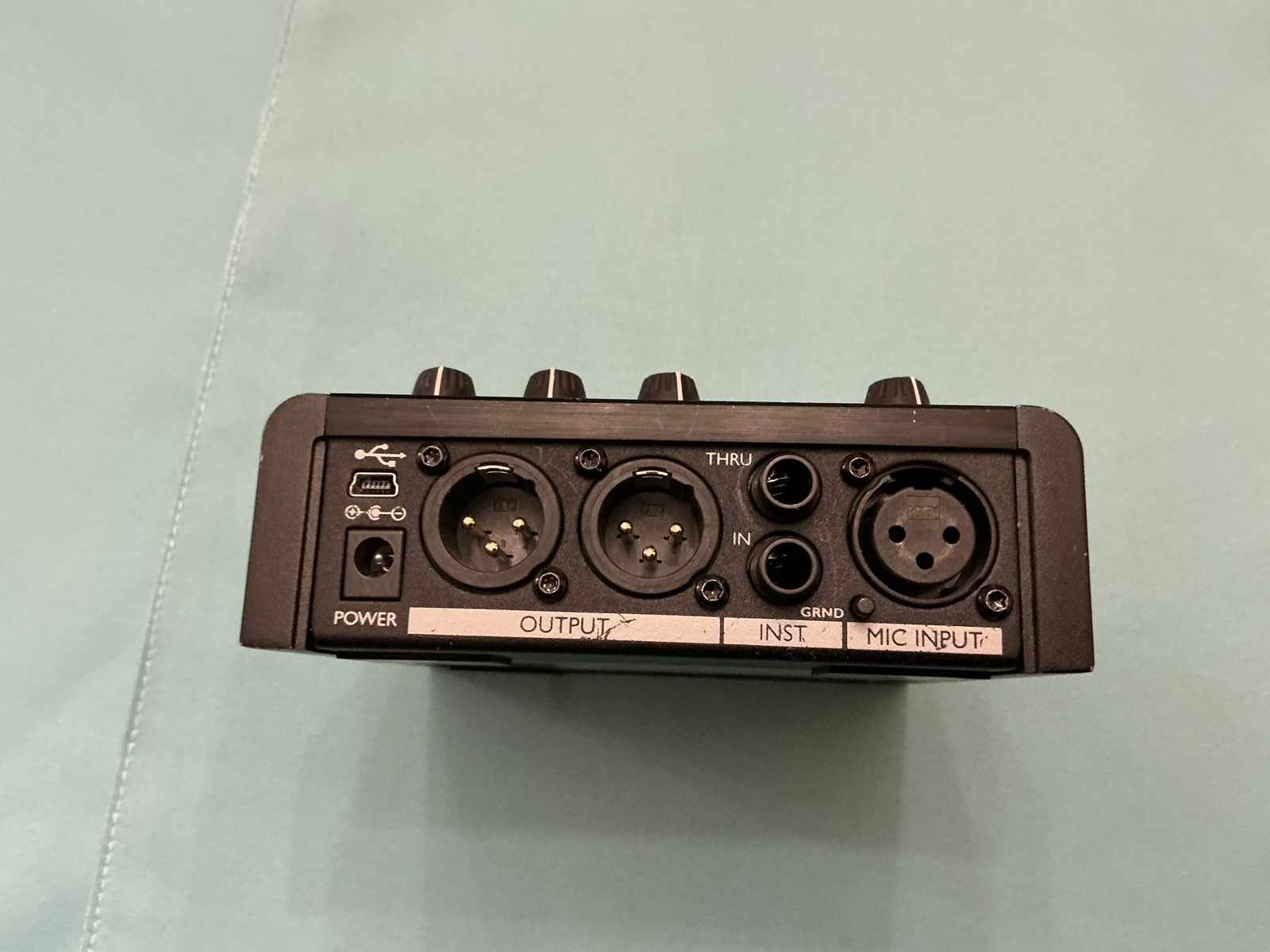 TC Helicon VoiceTone Harmony-G XT Vocal Harmony Processor + Power Supply