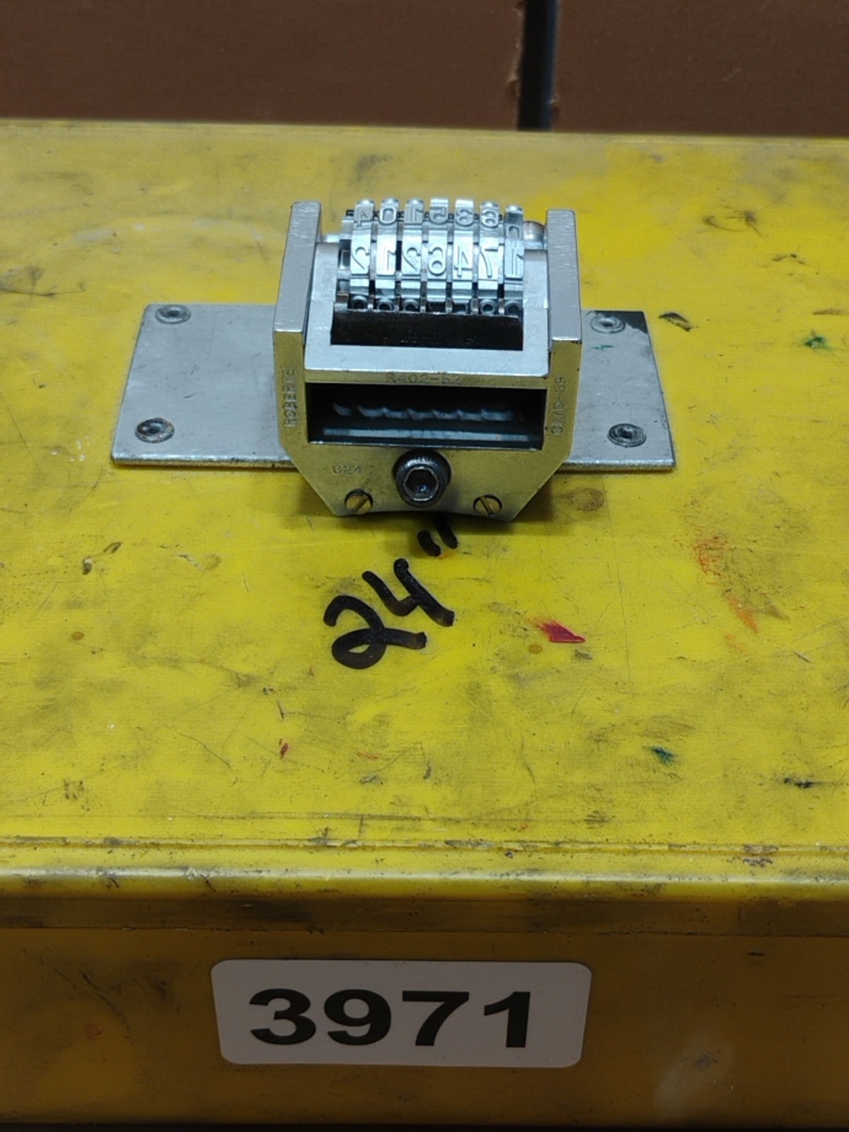 Roberts 24" Convex numbering machine- Forward/Backwards U Pick 24C