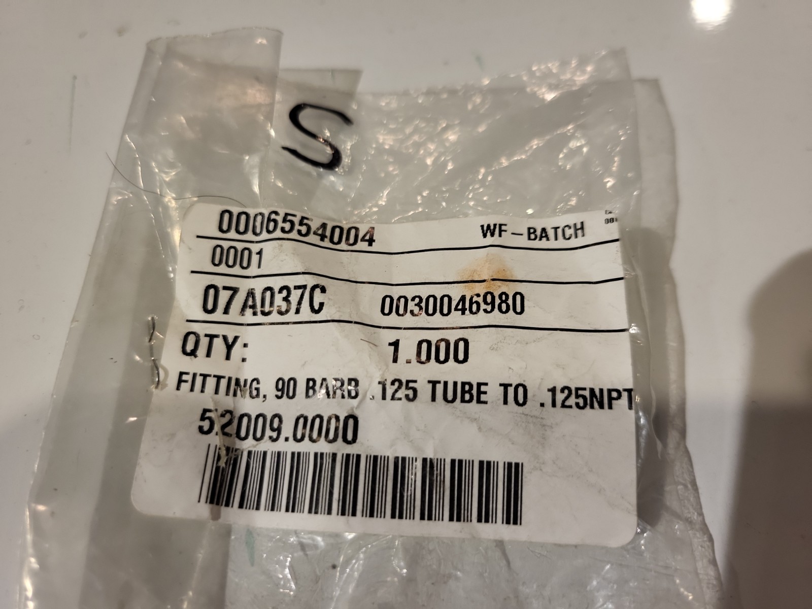 Bunn Gitting 90 Barb .125 Tube to .125 NPT Genuine OEM part 52009.0000
