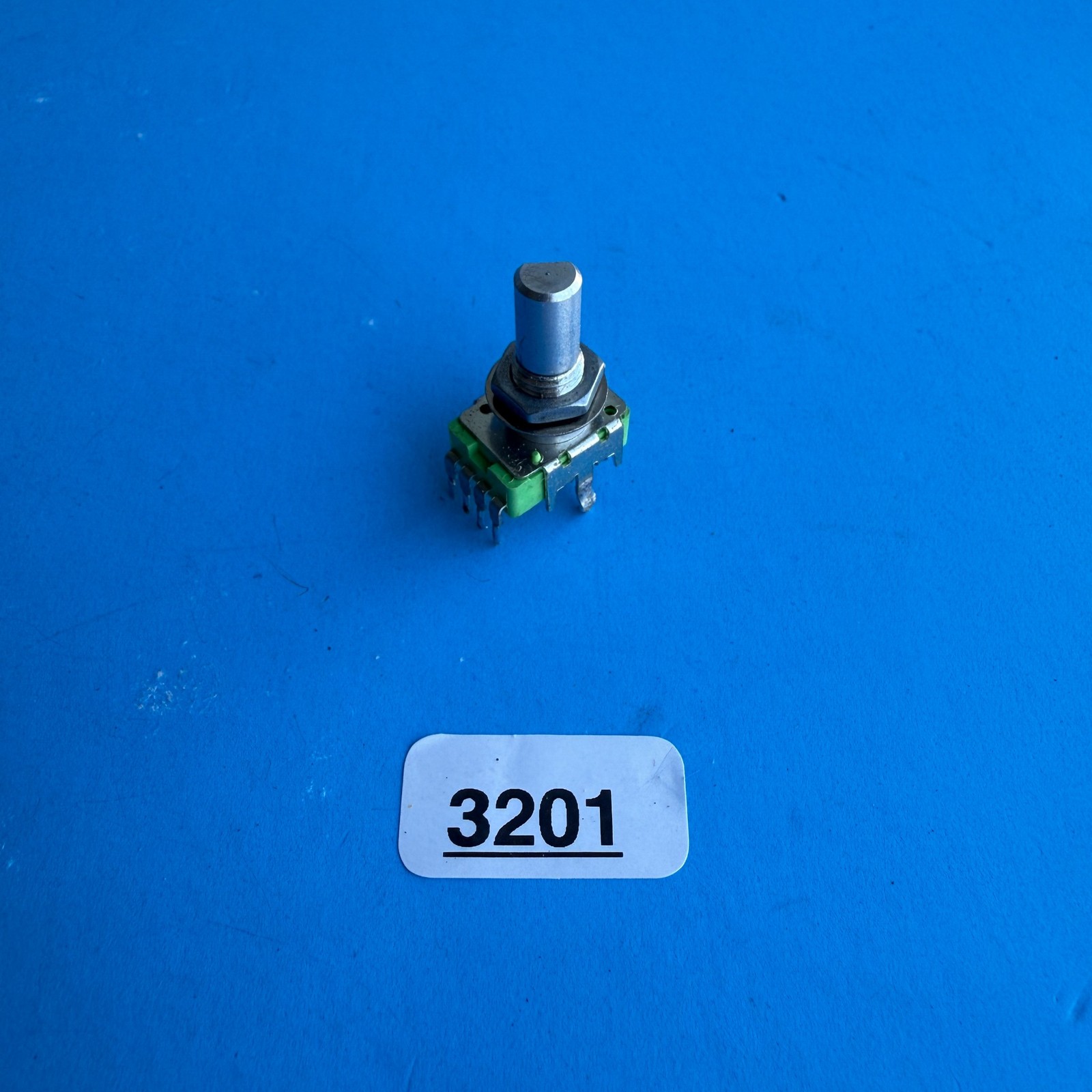 [FRS] AKAI APC40 MKI Ableton Controller Part: ALPHA Potentiometer 2.5KB Pot