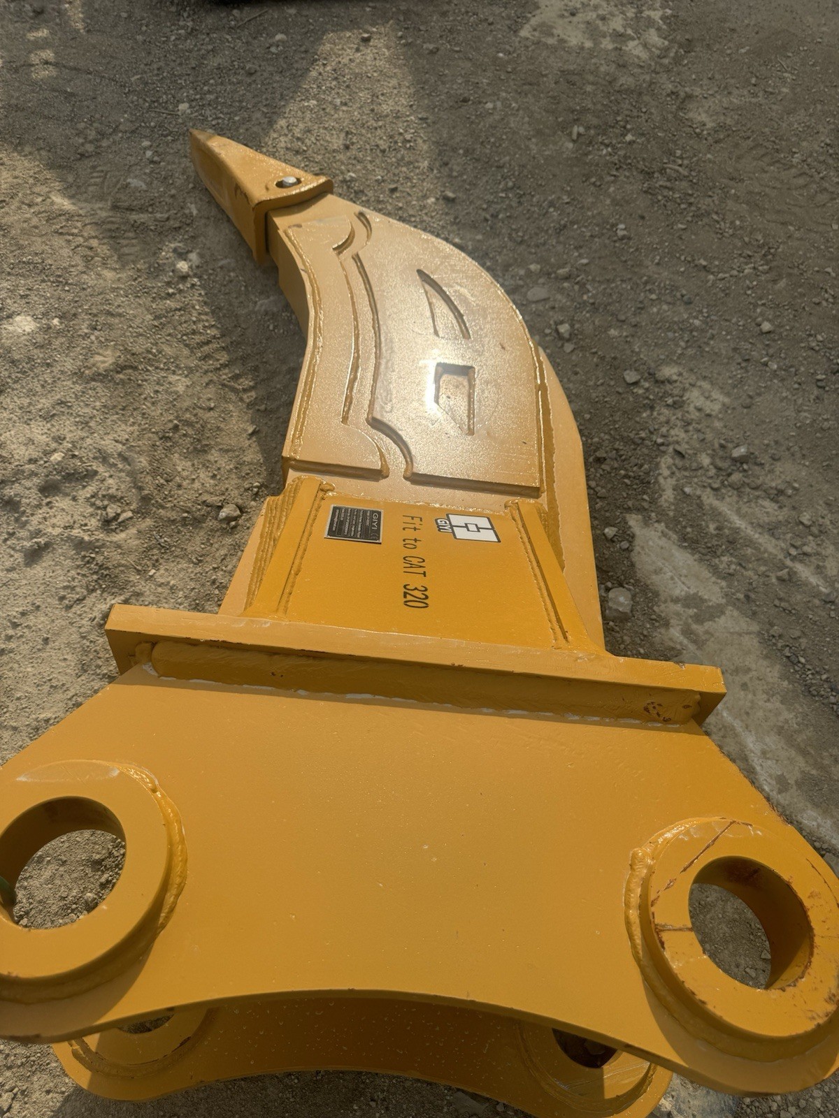 CAT 320 Giyi Ripper 80mm (shipping Available)