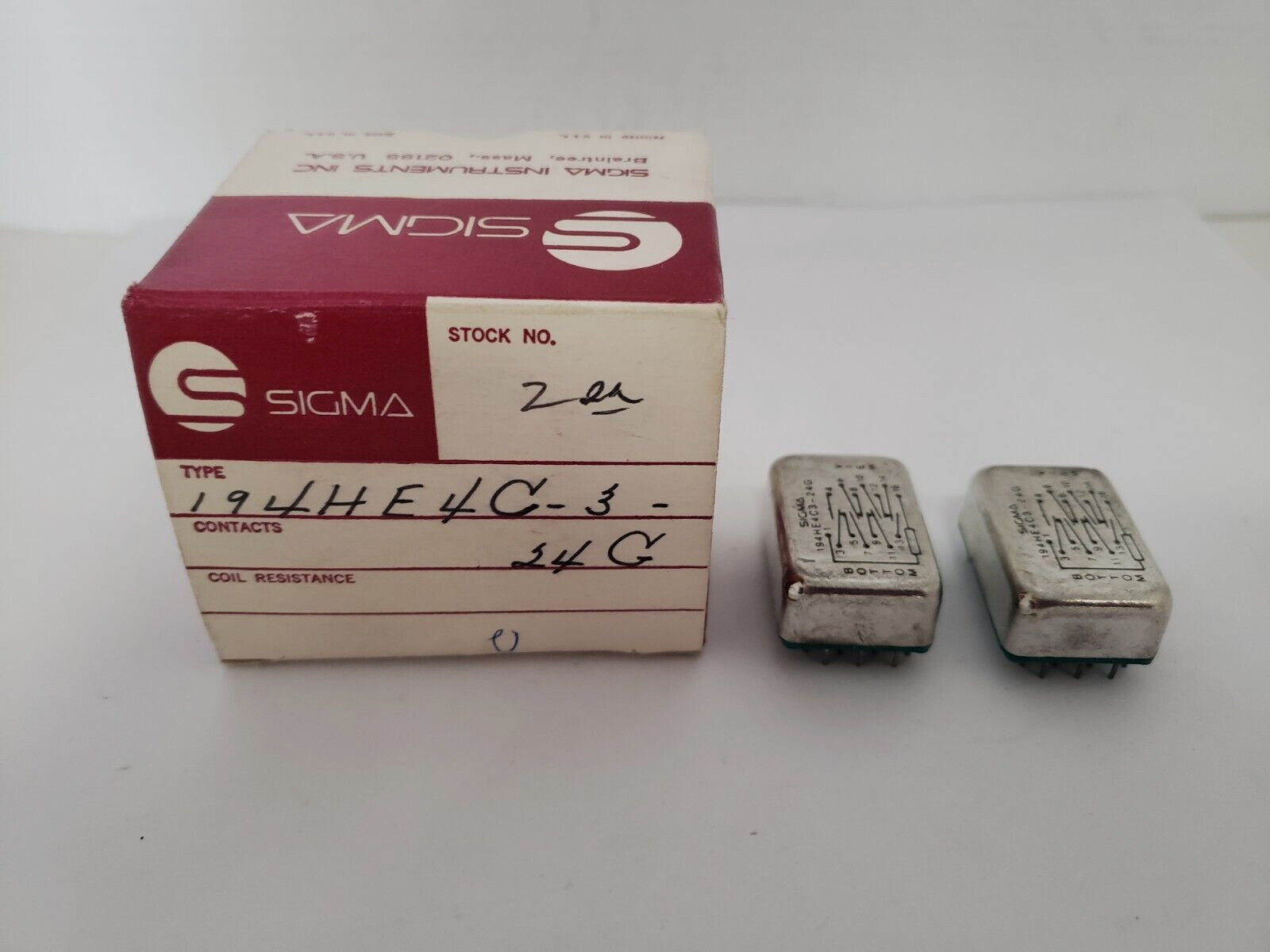 SIGMA 194HE4C-3-24G RELAY BOX OF 2 UNITS NIB