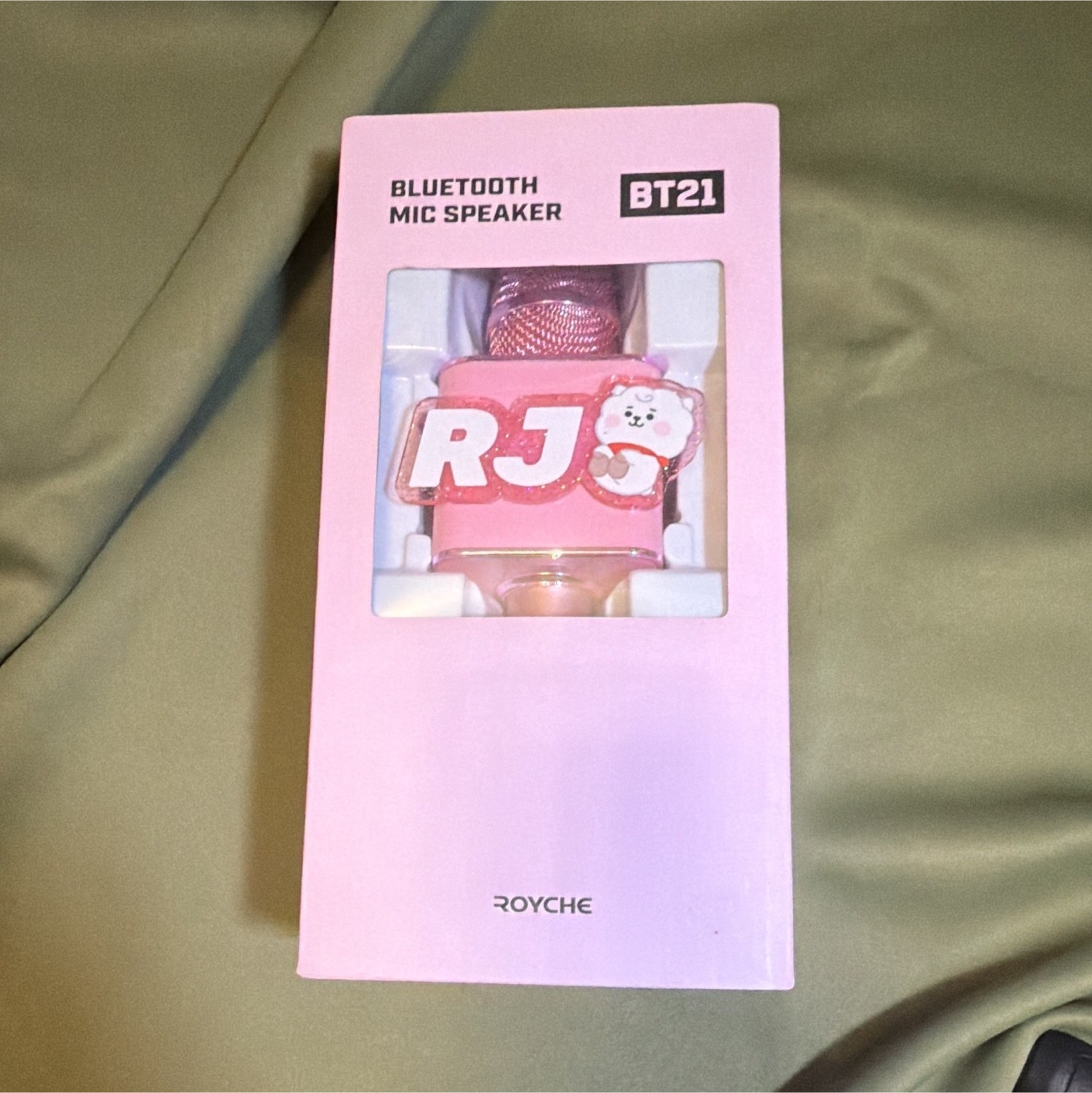 ROYCE BTS JIN BT21 RJ Bluetooth Karaoke Microphone w/ Built-In Speaker, Pink