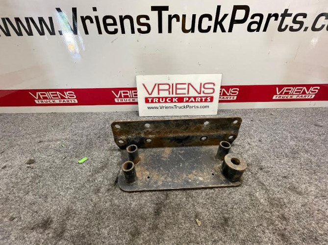 PETERBILT 20-16913 BRACKET-CAB SUSPENSION HIGH CAB STL