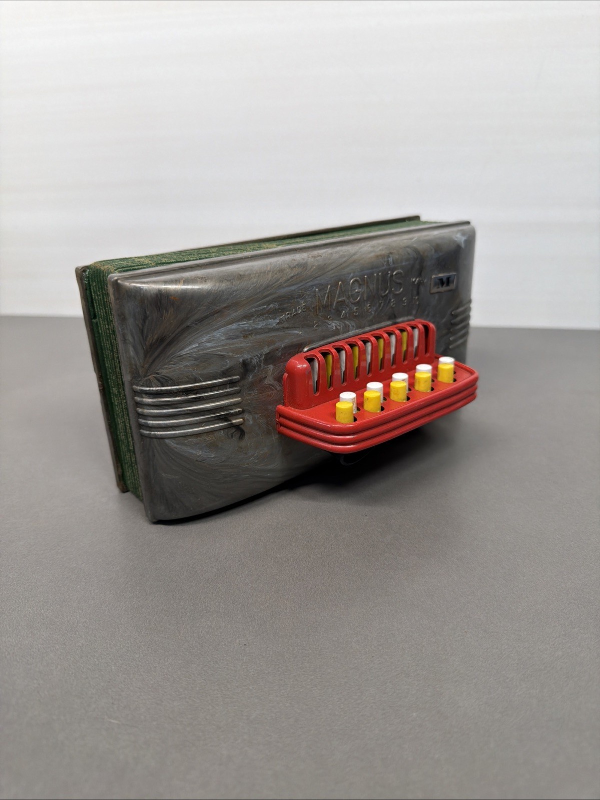 Vintage 1960's Magnus Super Accordian Marbled Plastic Works Bt44
