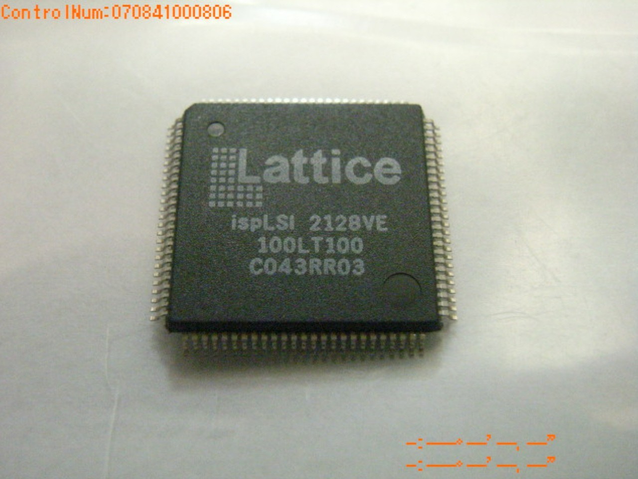ISPLSI2128VE-100LT100 - Lattice - IC,COMPLEX-EEPLD,128-CELL,13NS QFP 100PIN ( 5