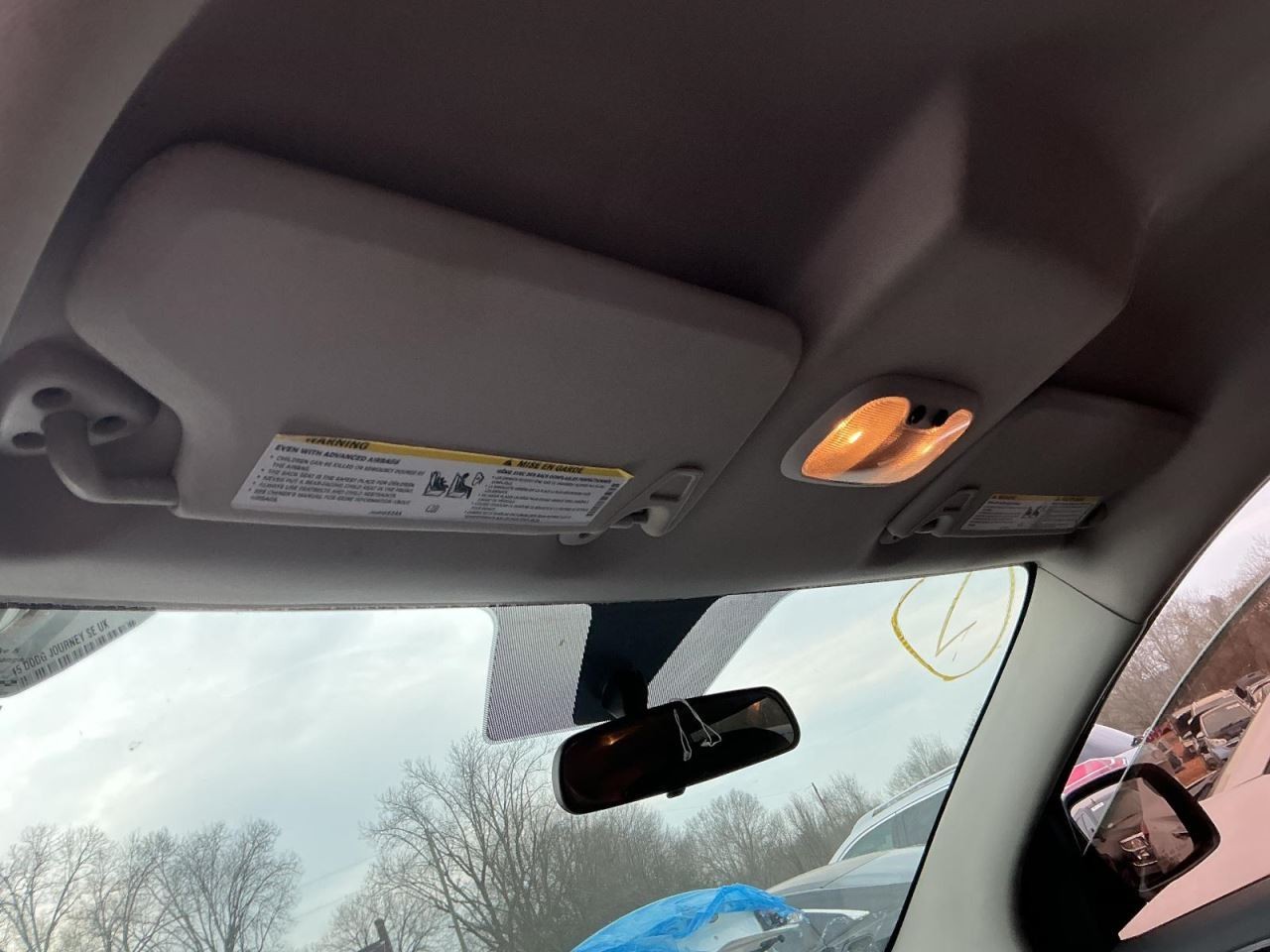 JOURNEY 2015 Glove Box 4984169