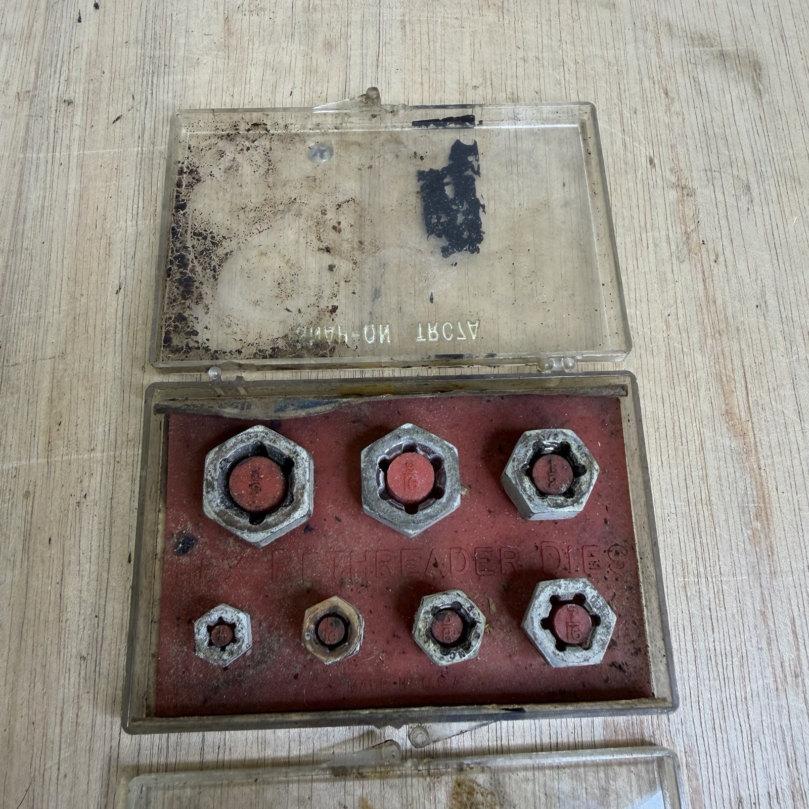 VTG SNAP ON TRF7A & TRC7A RE-THREADER DIE SETS SAE & HEX COURSE & FINE