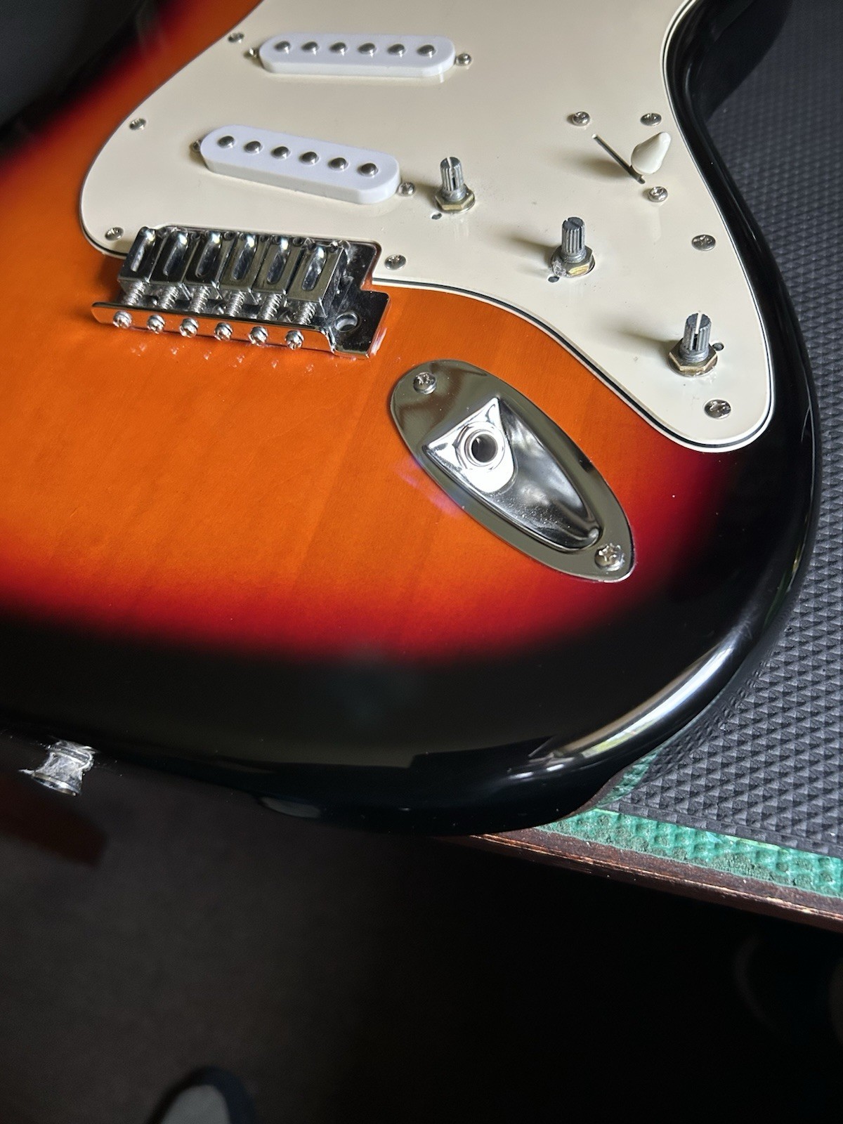 Fender Squier SE Stratocaster Loaded Guitar Body MINT