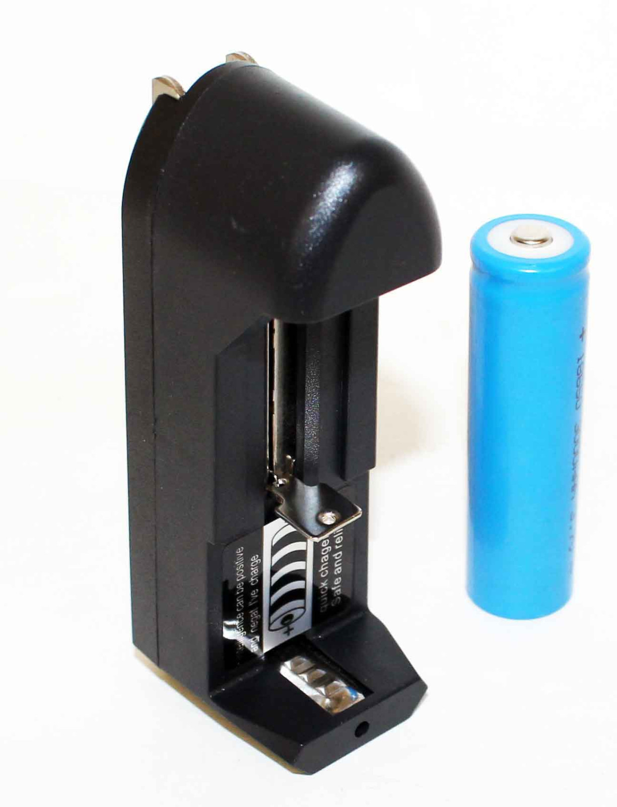 Trinity 1200 lumen strobe flashlight with mount for mossberg 500 hunting gear.