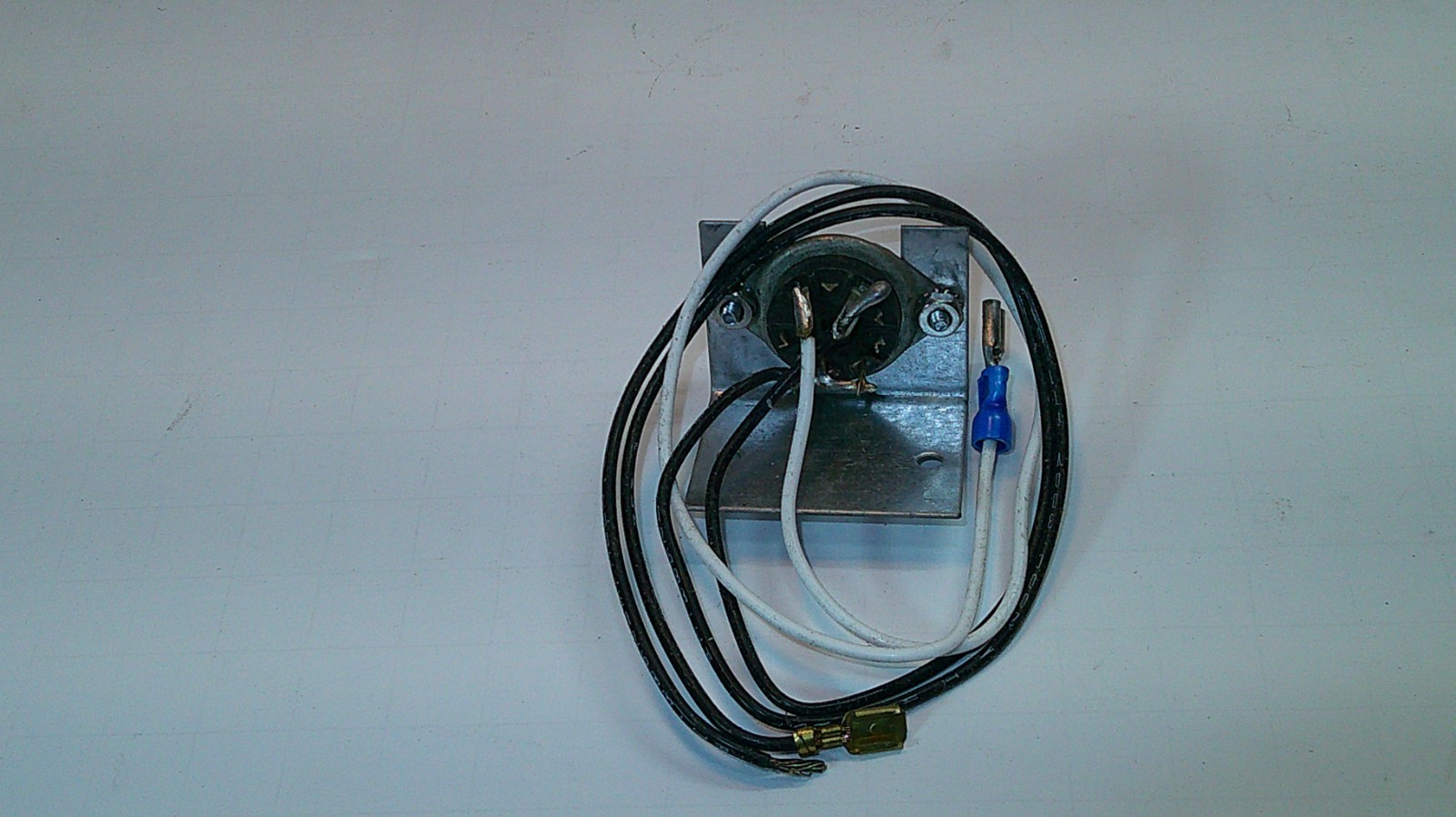 Blodgett Part # 17962 Socket/Bracket Asbly for TDR Tube