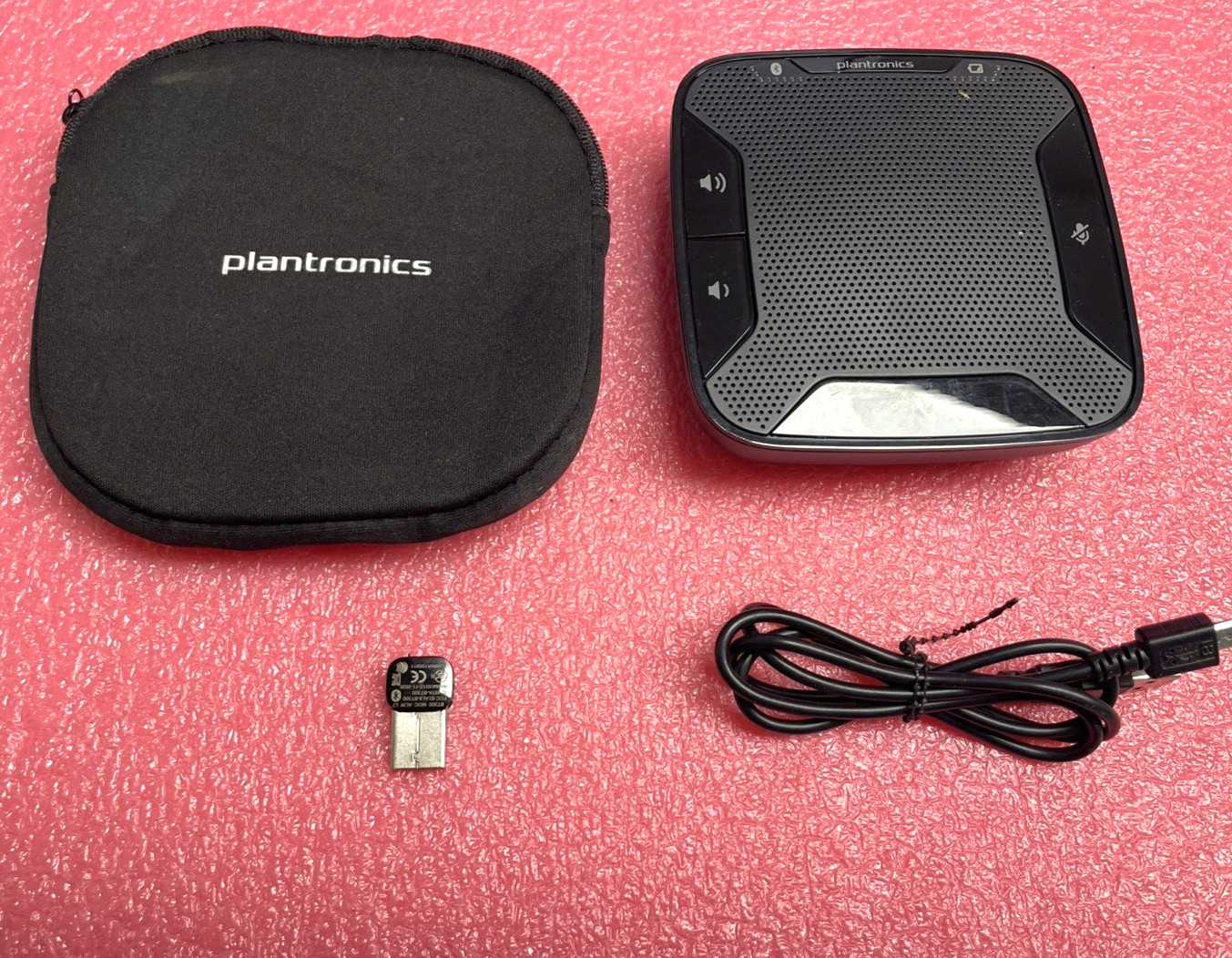 NICE Plantronics Calisto P620S Bluetooth USB Dongle Speakerphone.