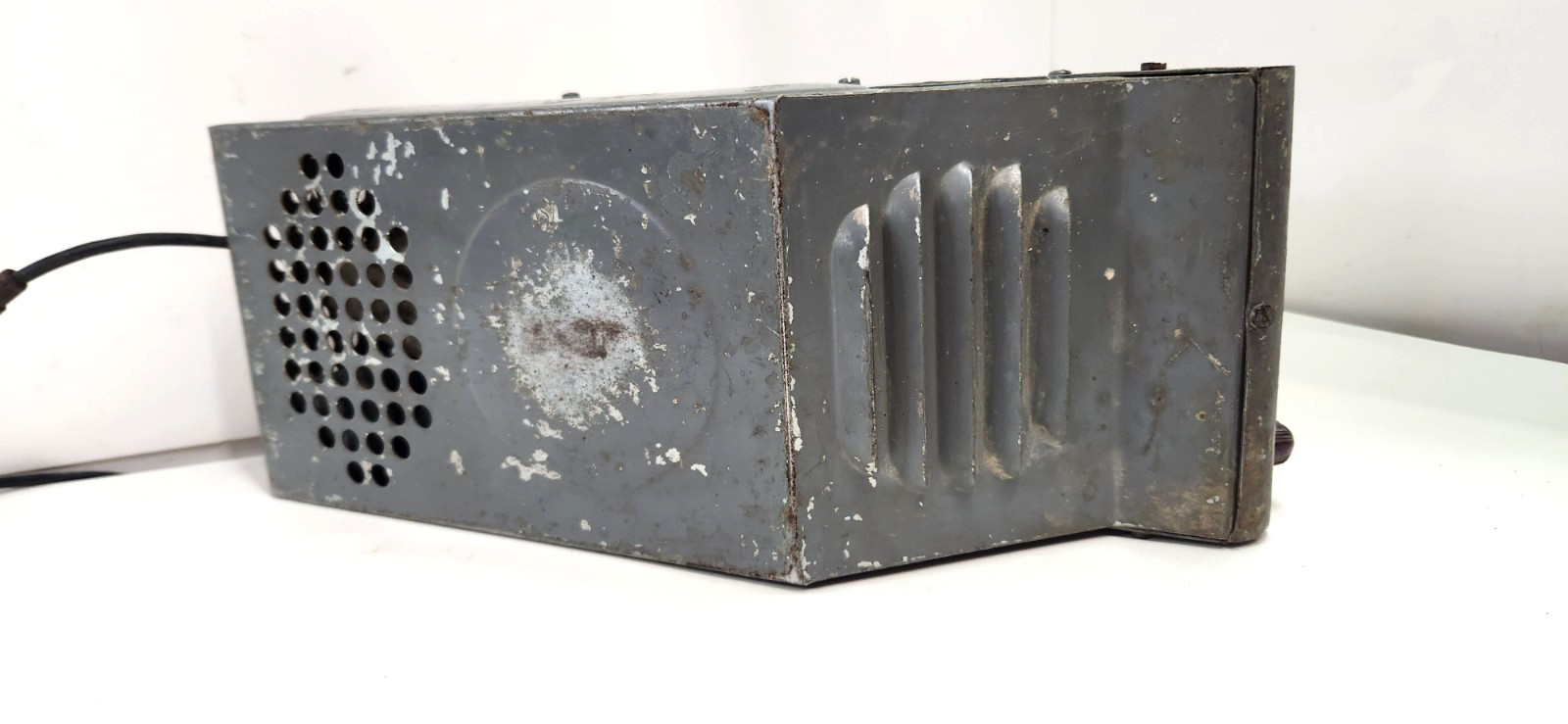 1947 47 Philco Model UN6-100 Under Dash Tube Car Radio~Tested & Powers Up!