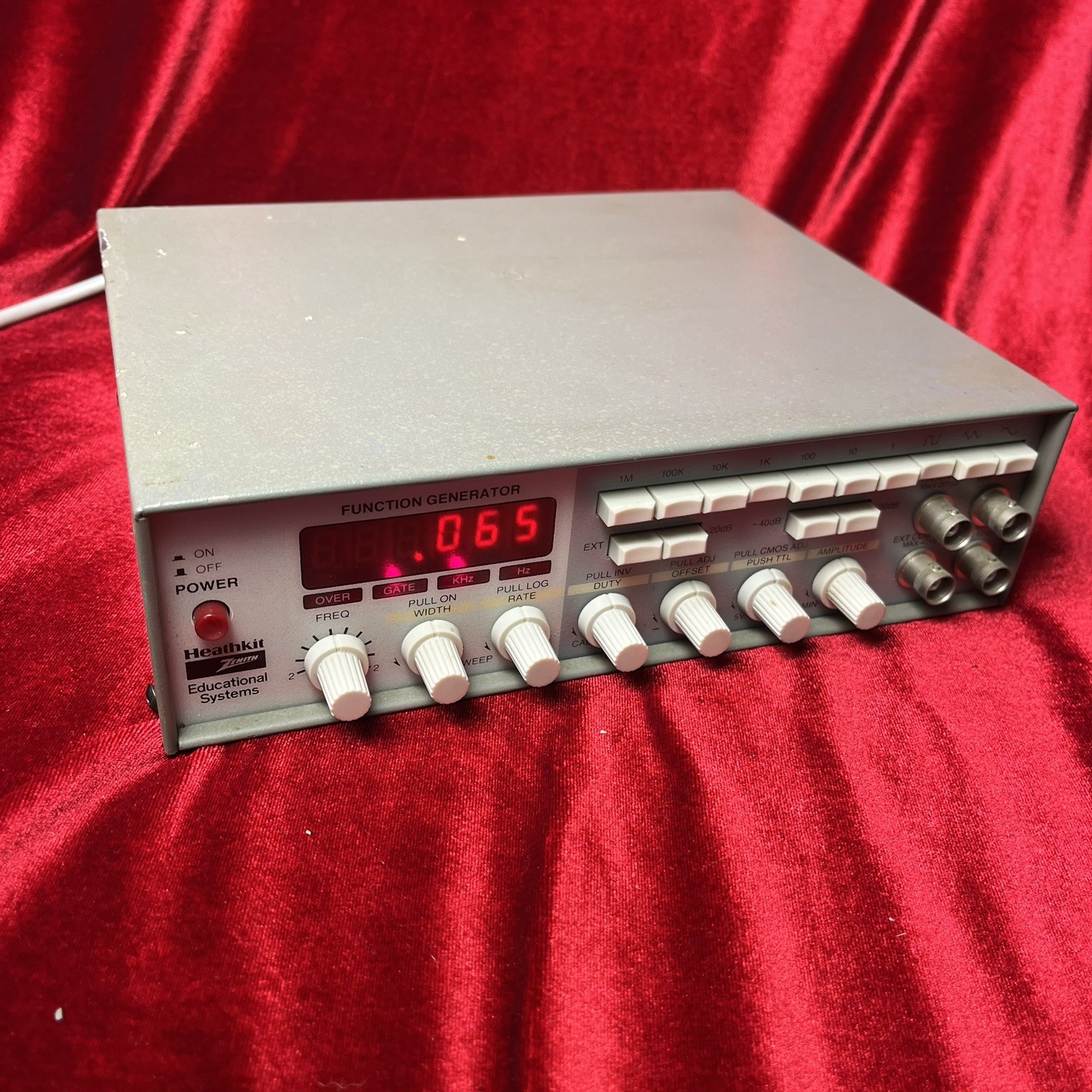 Heathkit Zenith Educational Systems Function Generator Model ETI-7020 Powers On