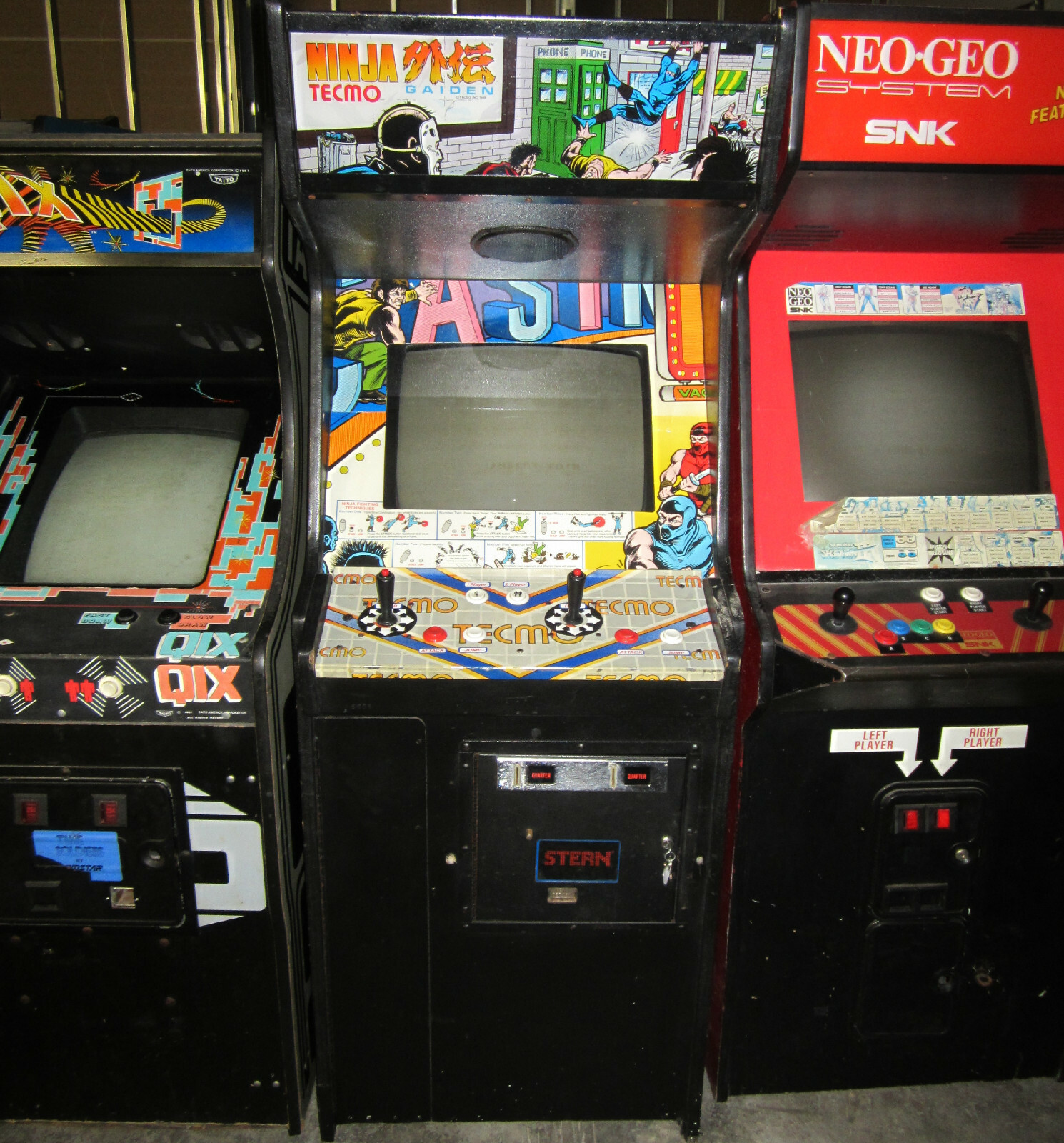 NINJA GAIDEN ARCADE MACHINE by TECMO (Excellent Condition) *RARE*