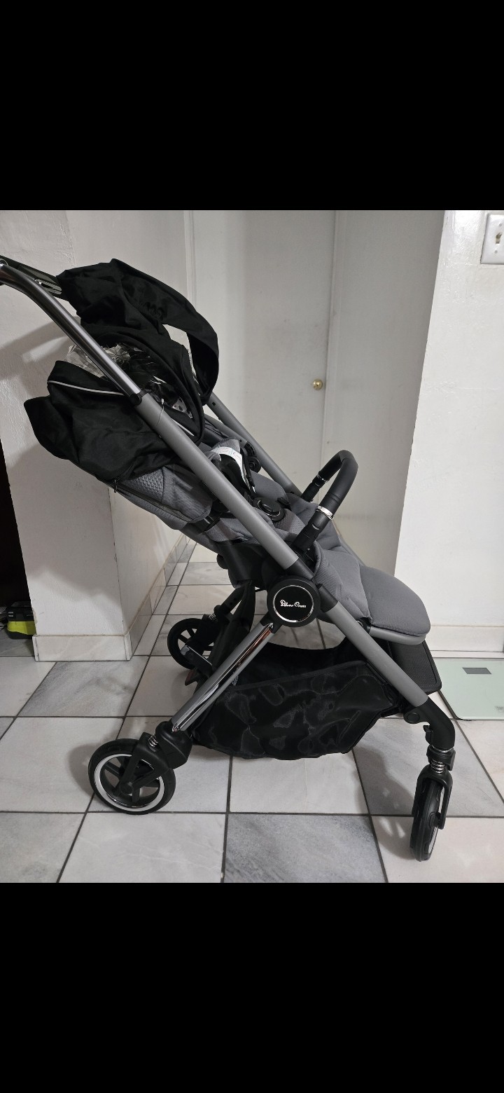 New Open Box Silver Cross Dune Stroller $960