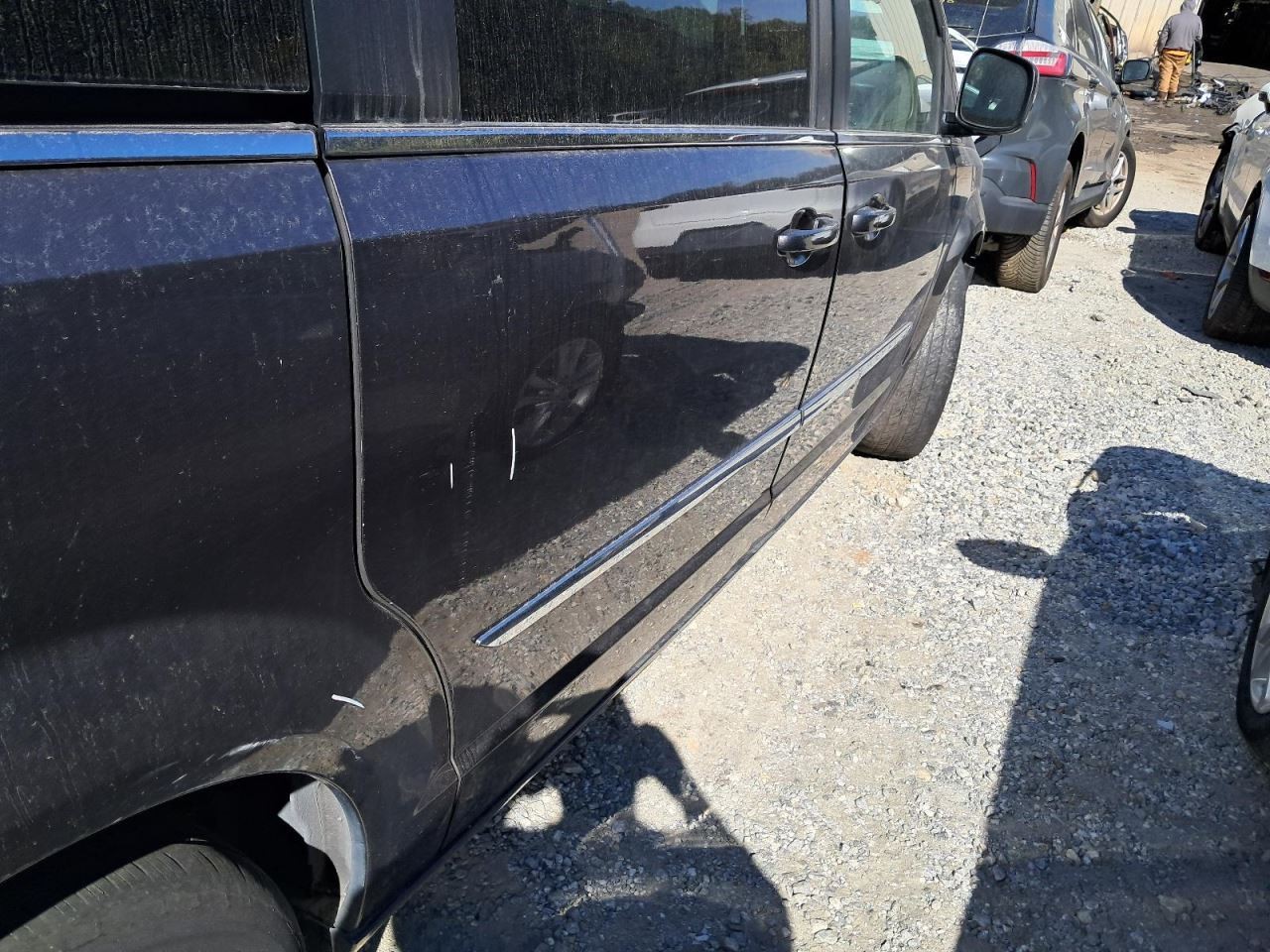 TOWN COUN 2015 Glove Box 4843836
