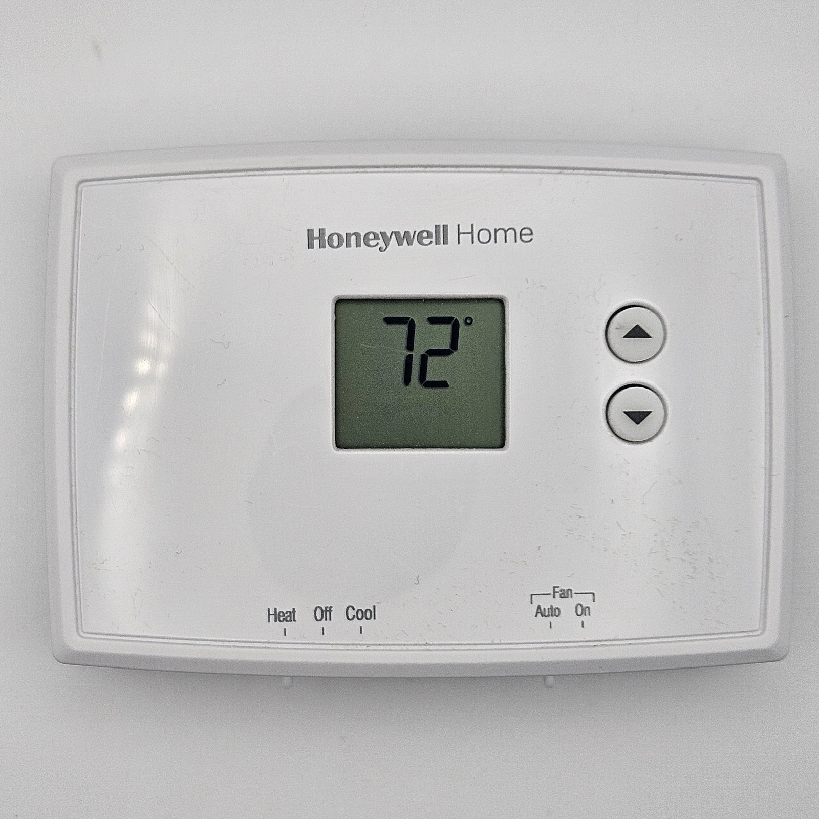 Honeywell Home RTH111B1024 Non-Programmable Thermostat w/ Digital Display