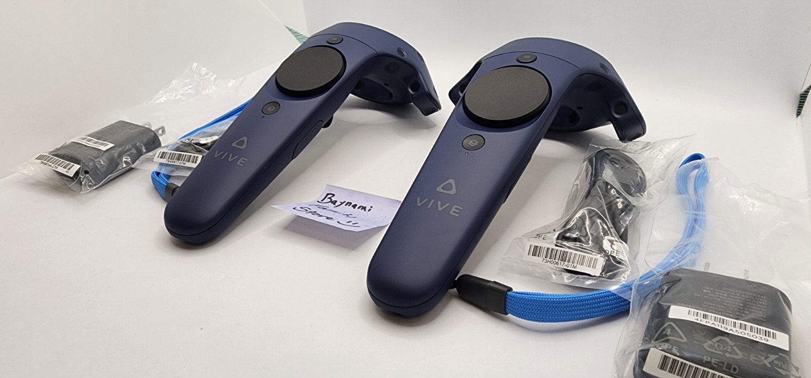 NEW 2x (Pair) HTC Vive Pro 2.0 Blue Controllers Controller + USB Charger + Cable