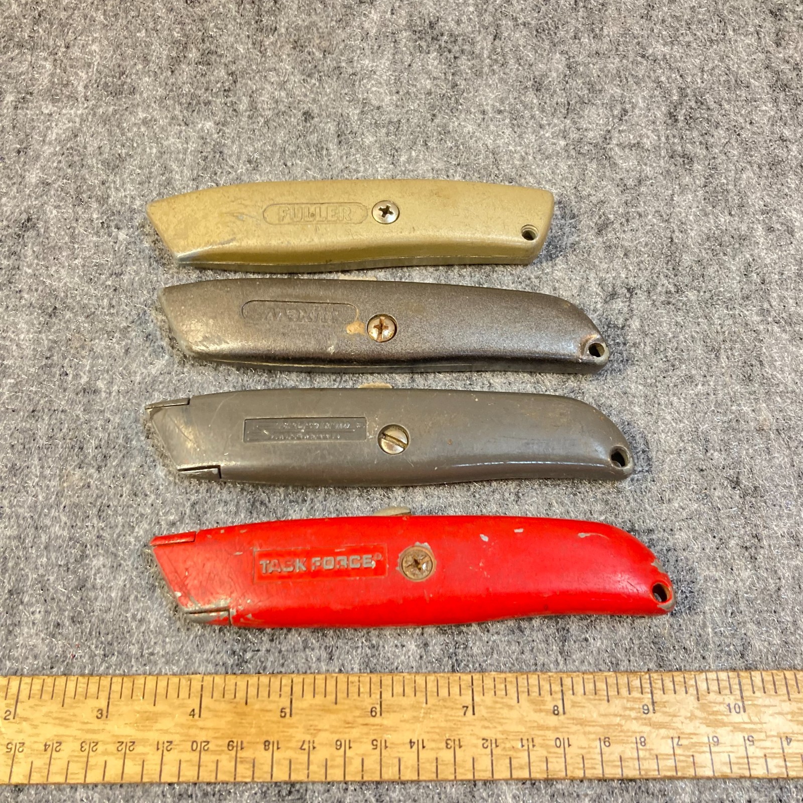 Utility Knife Box Cutter 4 Pc Retractable Blades