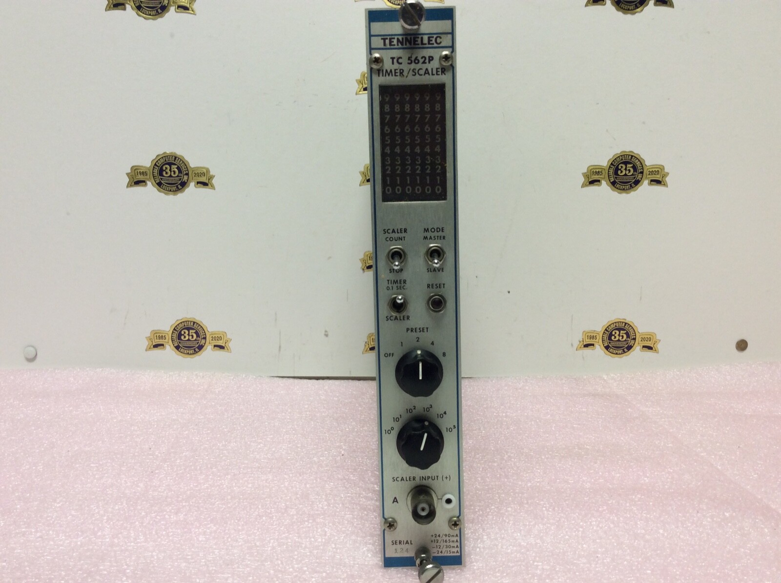 TENNELEC NIM computer module model # TC 562P Timer Scaler Bin Module
