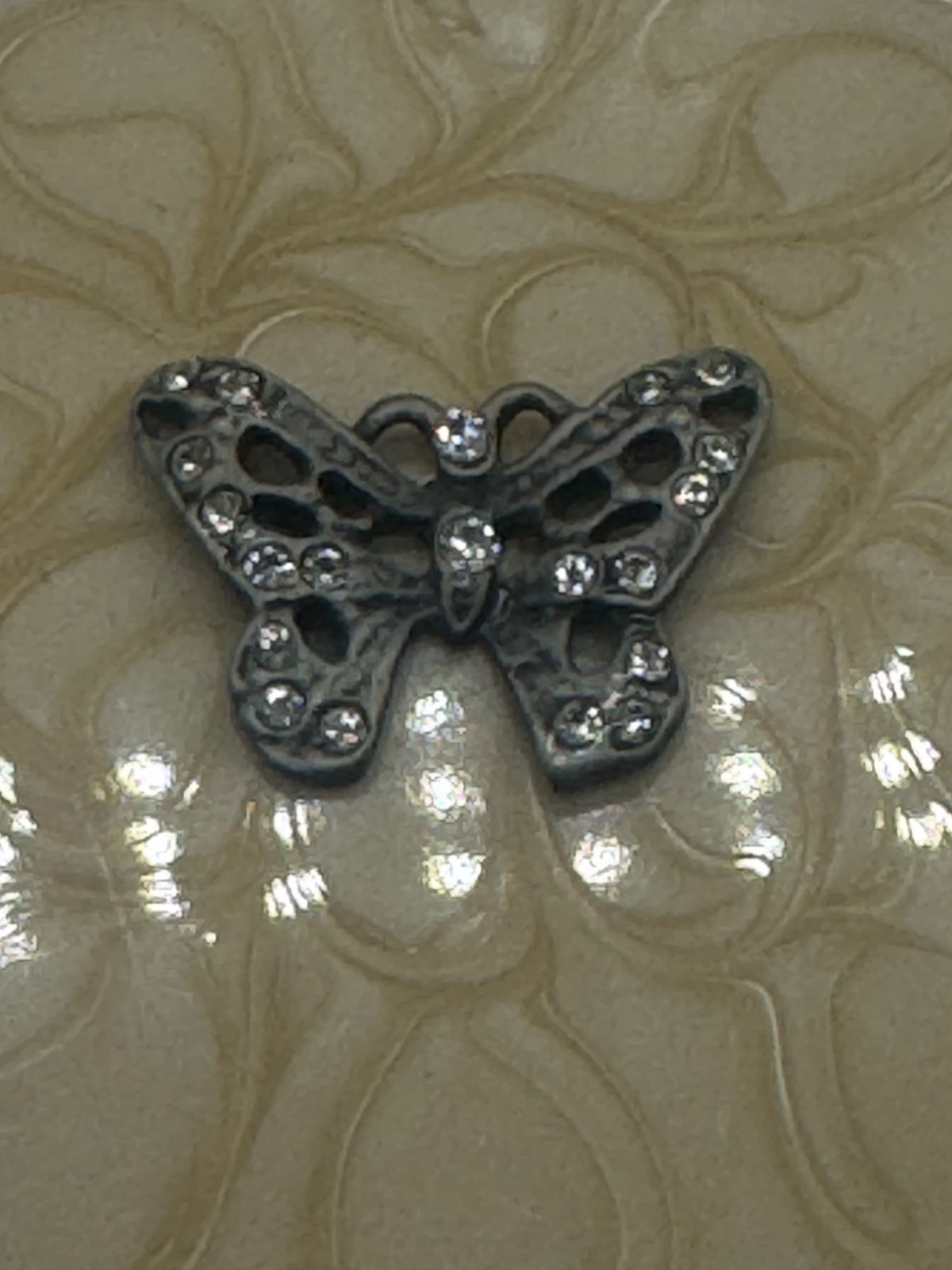 Round Trinket Box Butterfly Theme Lined Interior
