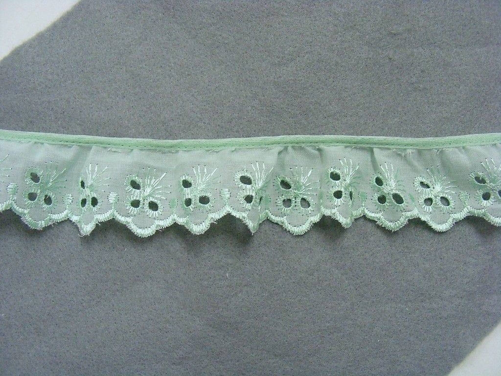 Broderie Anglaise Gathered Lace  Mint  x 12 mts (7348) 1 Break