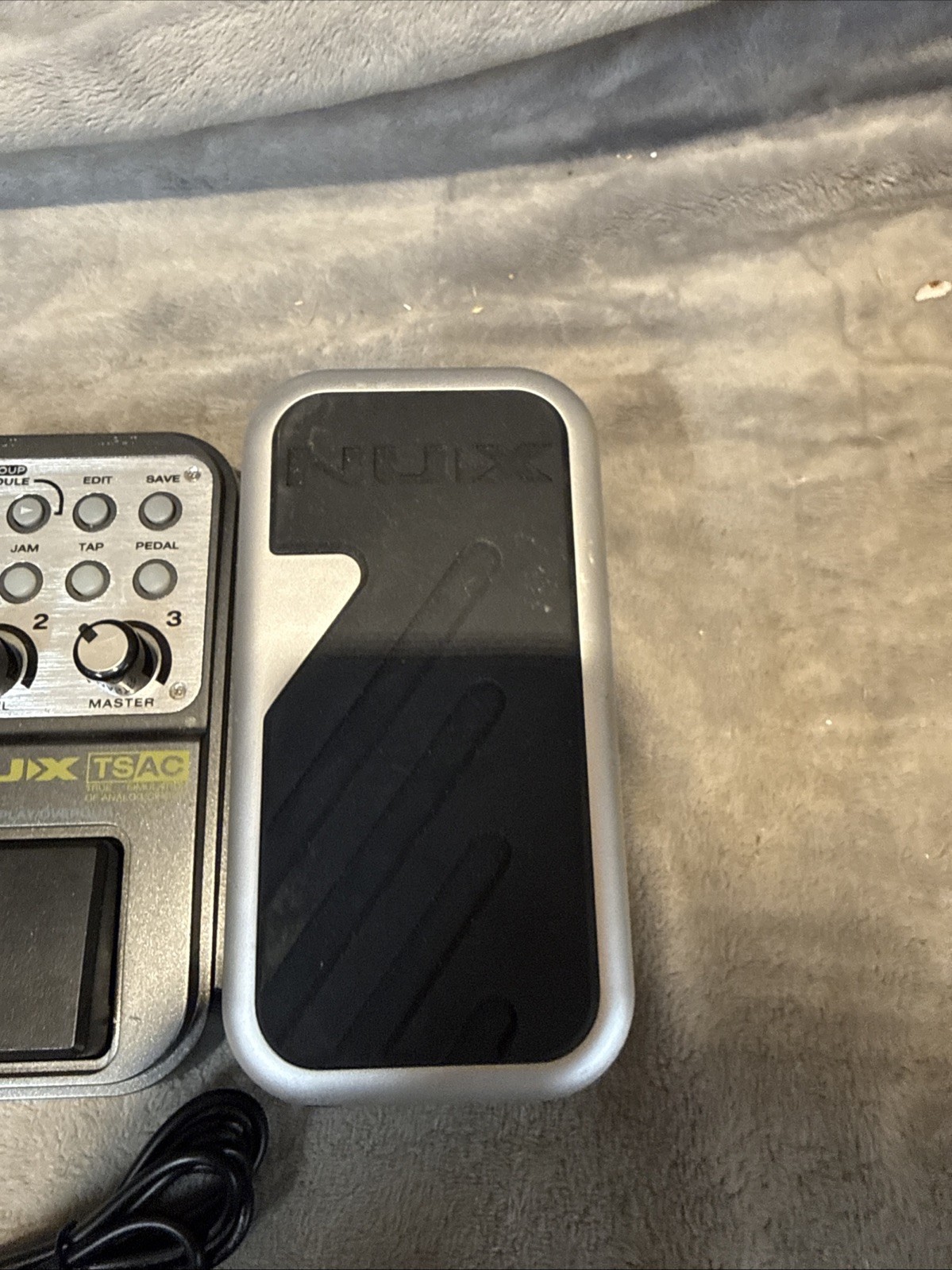 NUX MG-100 Modelling Guitar Effects Processor Assignable Expression Pedal