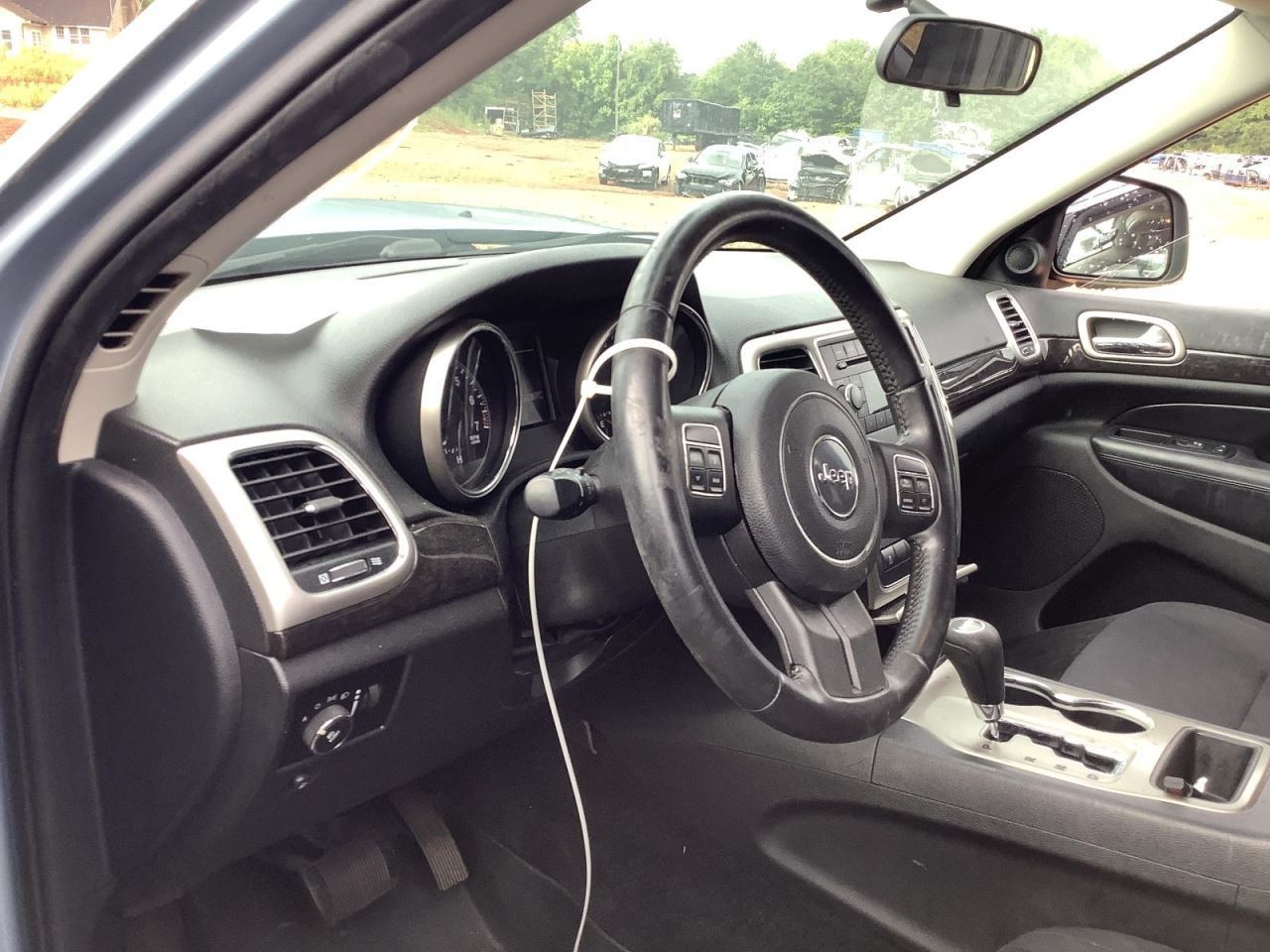 CHERGRAND 2012 Glove Box 4703460