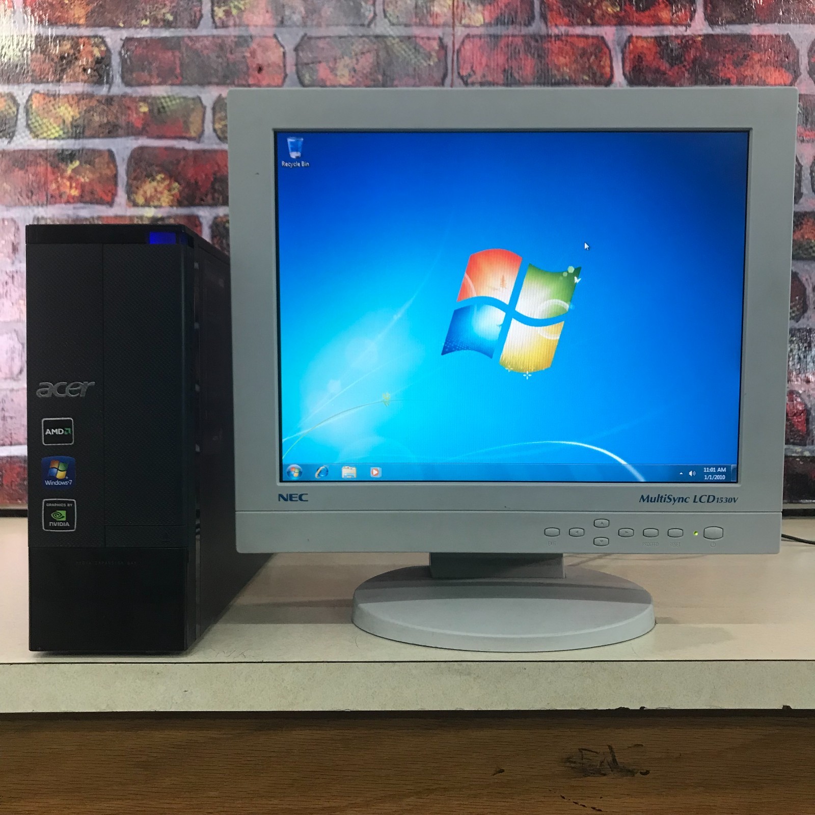 Acer Aspire SFF PC Retro Gaming AMD Athlon II X2 3.10GHz 4GB RAM (Windows 7 Pro)