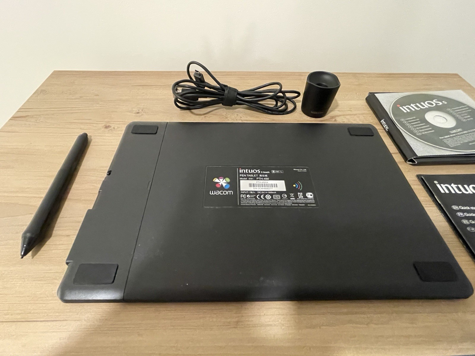 Wacom Intuos 5 Touch PTH-450 Pen Tablet Digital Drawing Complete Tested