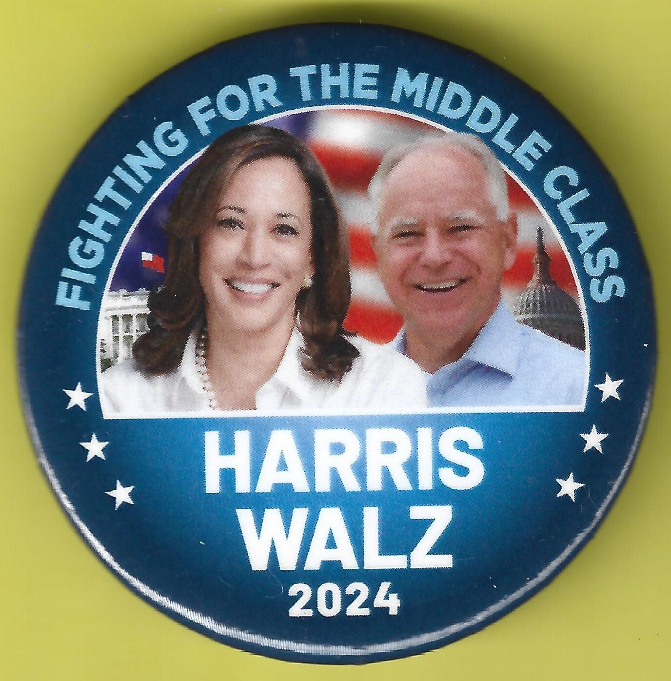 2024 Harris & Walz - 2.25"/ "Fighting for the Middle Class" Campaign Button(P15)