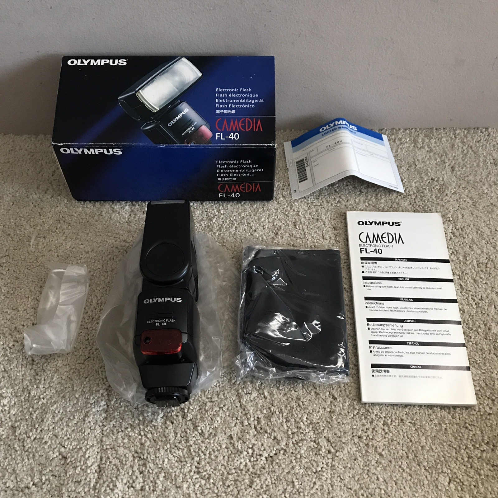 Olympus FL-40 Electronic Camera Flash Unit New In Open Box